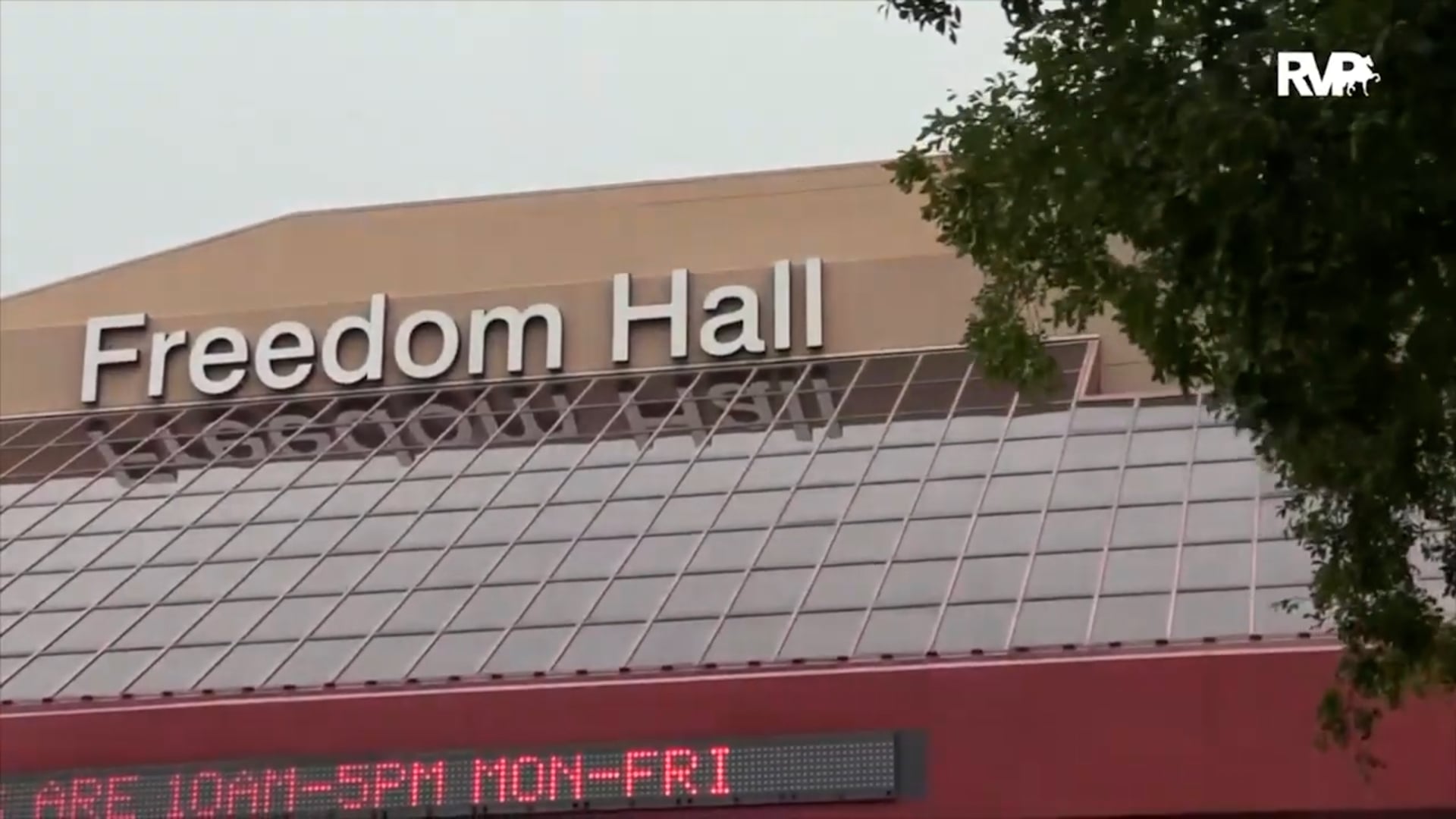 WCHS21 - Class 226 - CH Lady Mandolin and Maelee Dudan, up - ISO