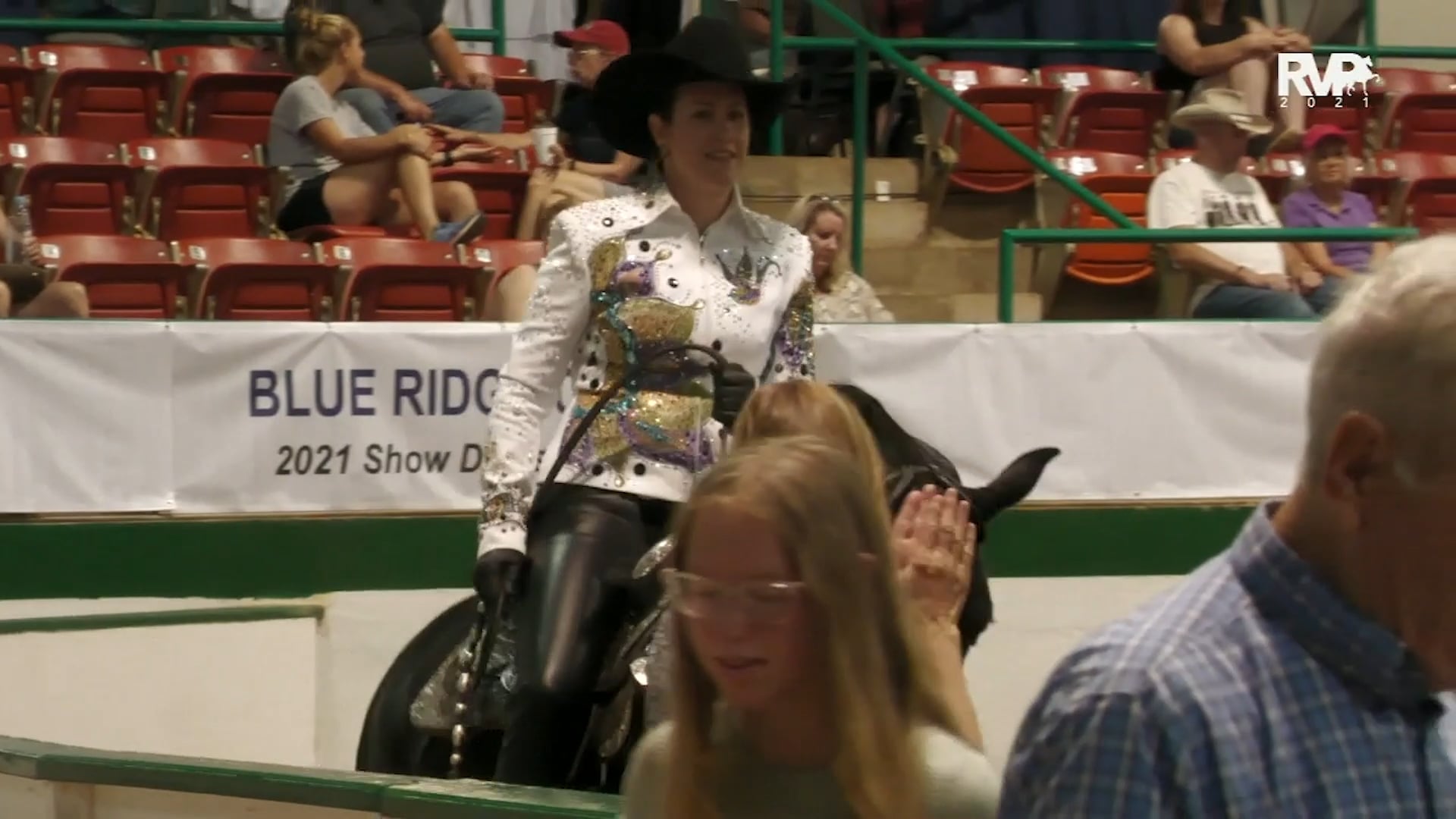 SS21 - Class 144 - WVS Black Pepper and Amanda Dupont, up