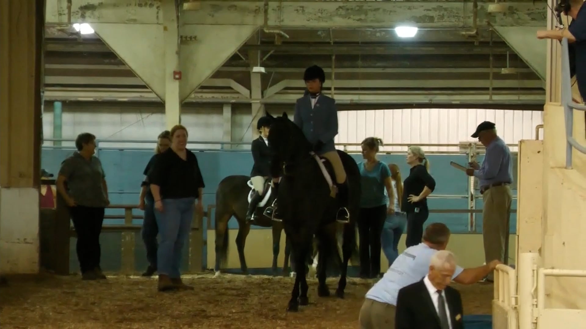 MGN21 - Class 324 - GN Hunter Seat on the Flat Equitation 17