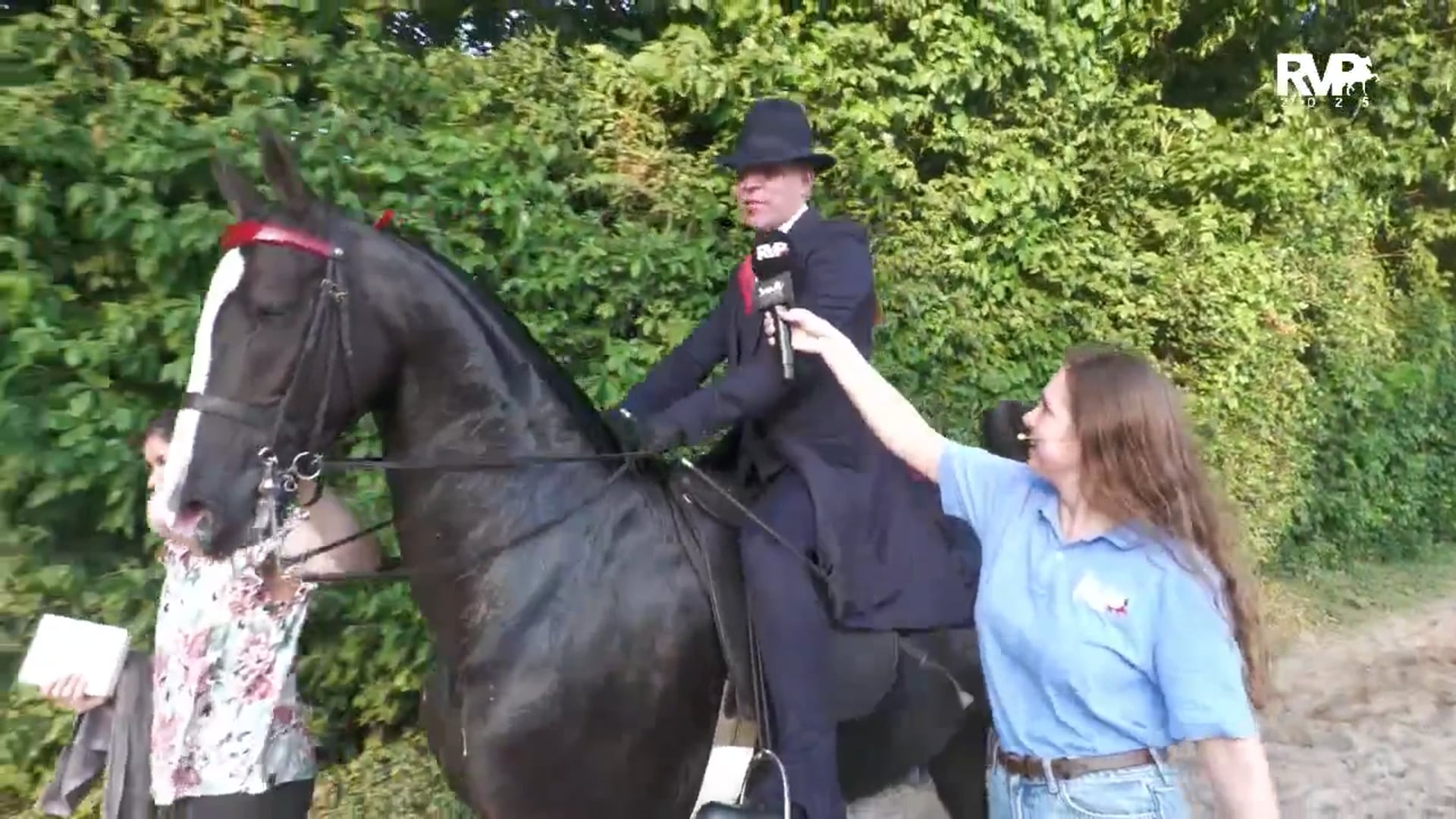 RC25 - Class 8 - Arrowhead's Valencia and Andrew Slater, Up