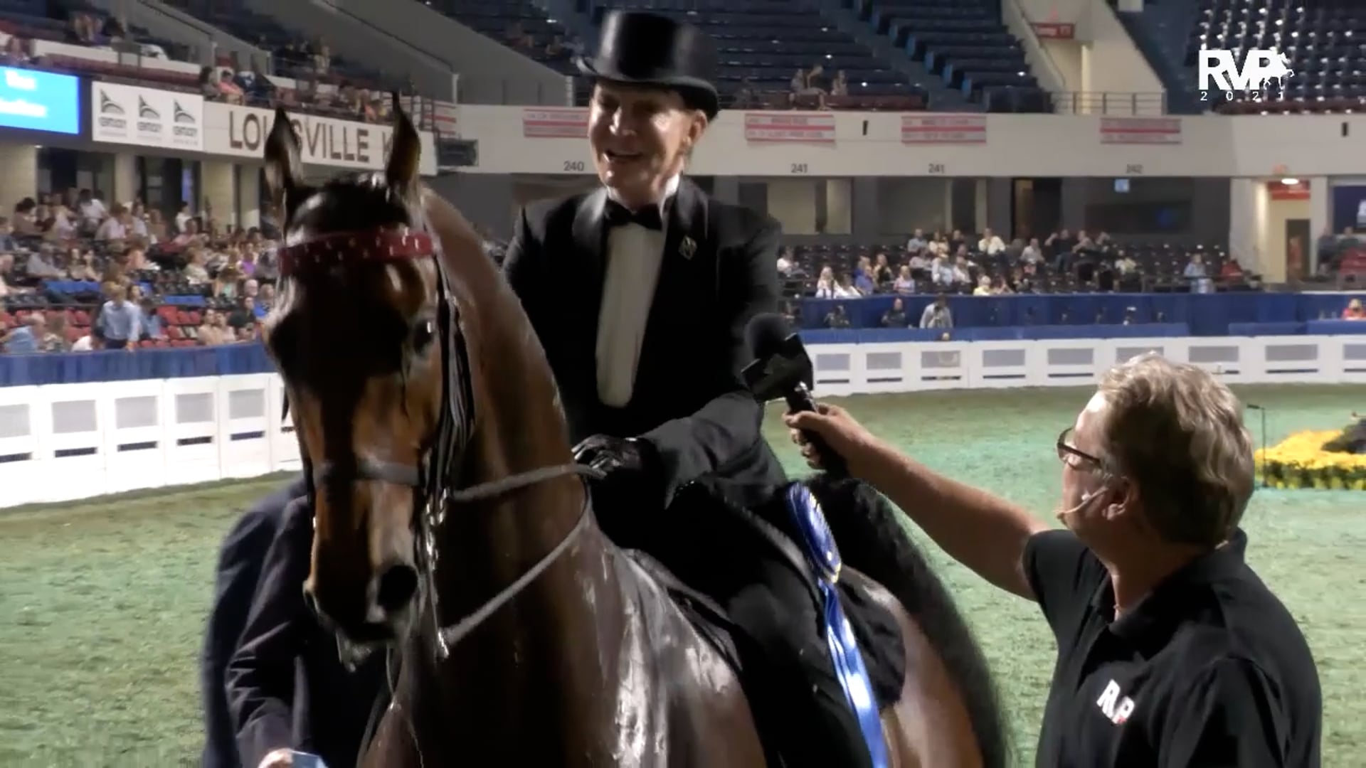 WCHS21 - Class 120 - Smart Fortune and Misdee Miller, Up