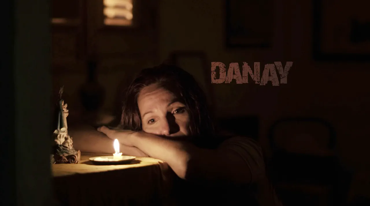 Danay - Temporada 1 - El Vidrio