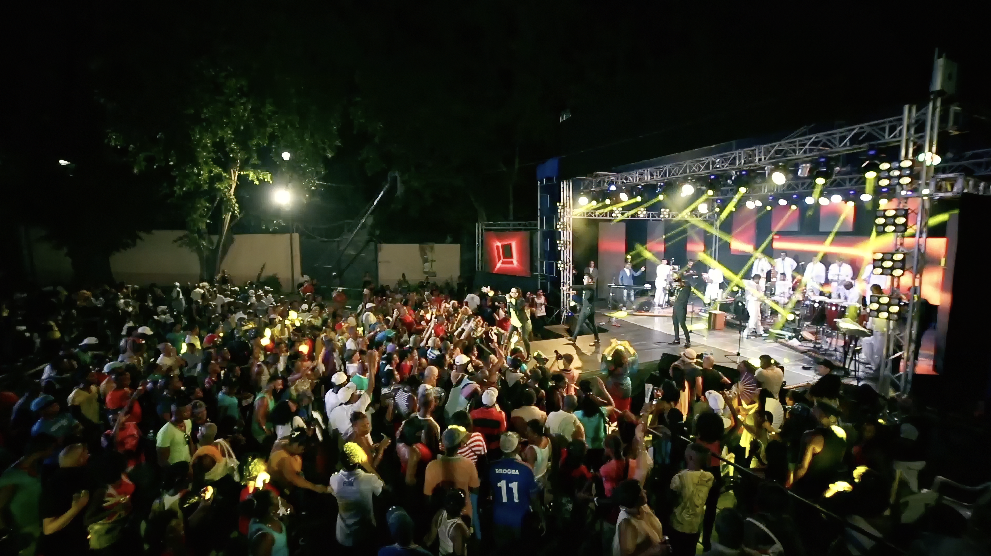 Manolito Simonet y su Trabuco. No puedo parar