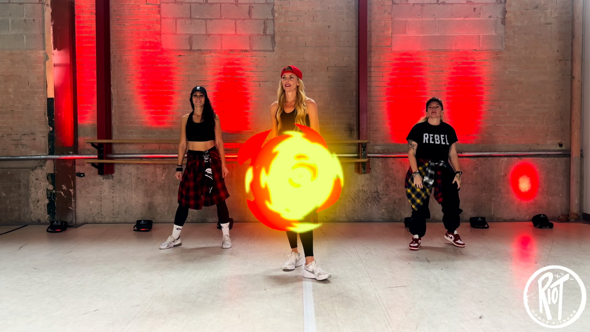 We Wanna Party (feat. Savage) - TJR, Savage