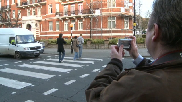 ABBEY ROAD CROSSING (Trailer) The Beatles Experience.