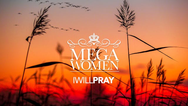 Mega Woman Praying / Oración Mega Mujer