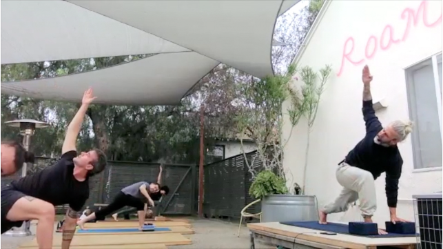 CHAD LEVEL 2 - SIDE CROW