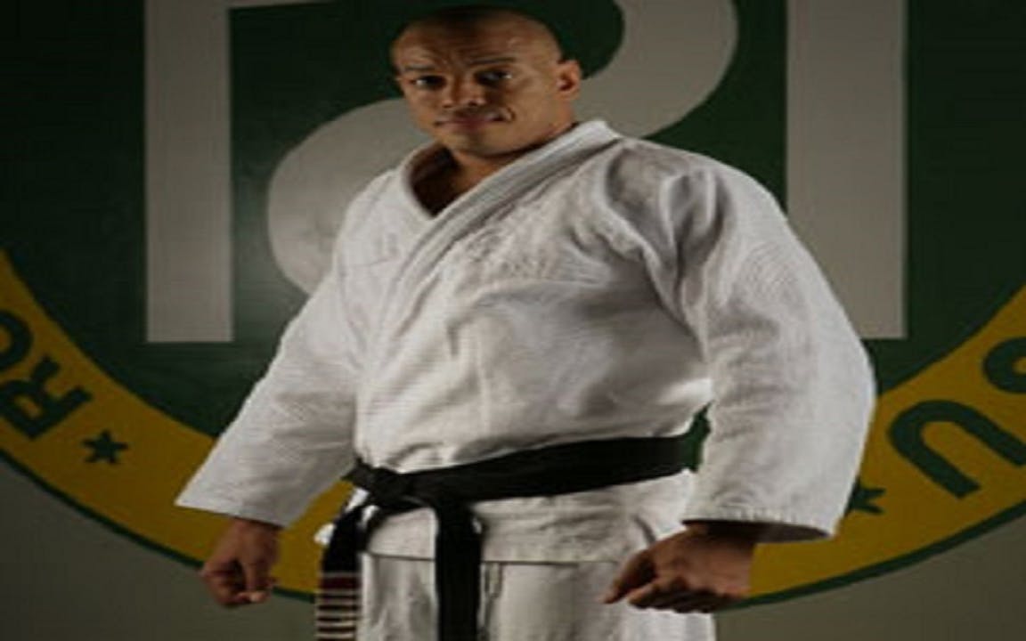 Roberto Traven BJJ