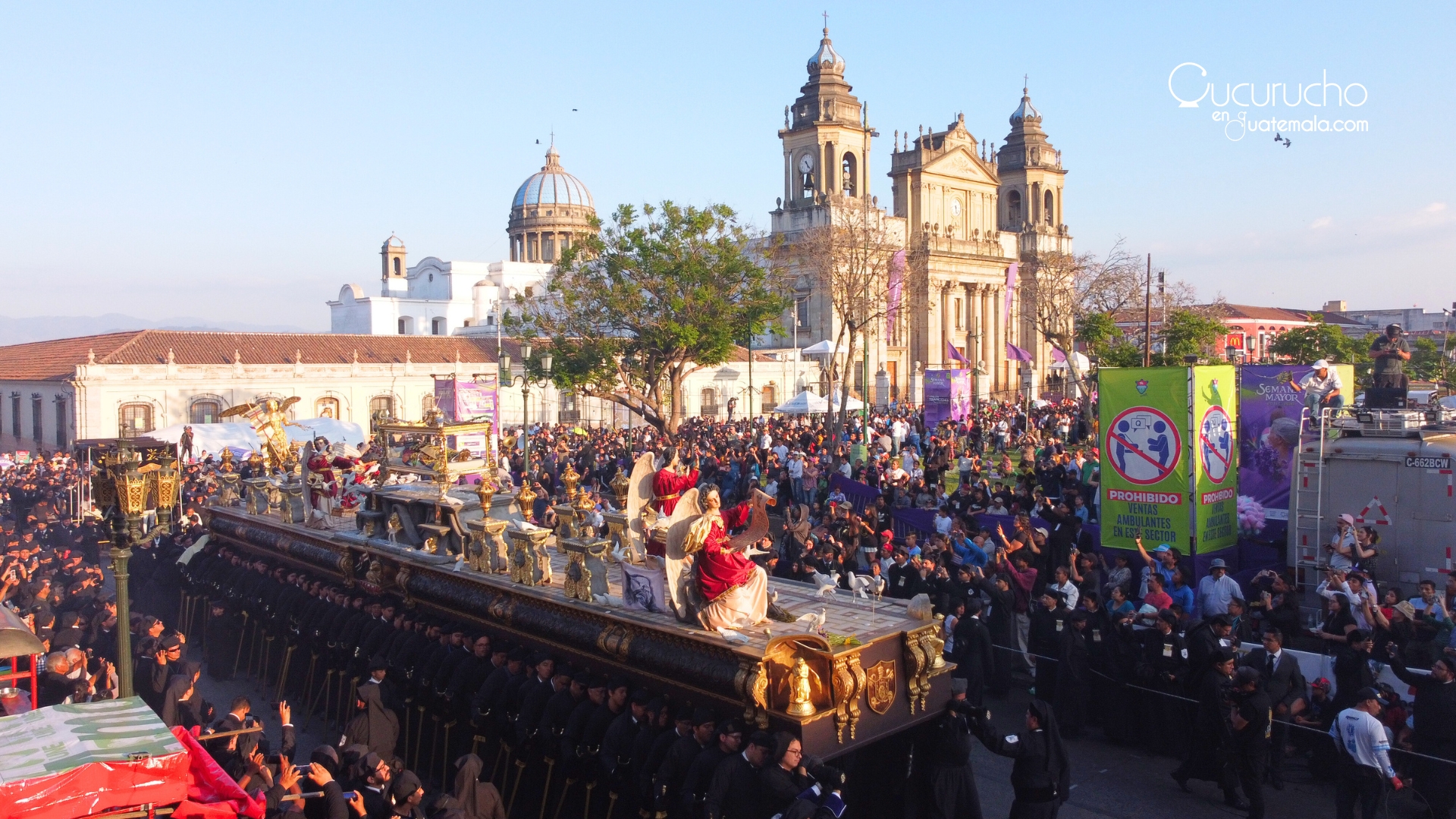 Viernes Santo: Señor Sepultado "Cristo del Amor", Parroquia Santo Domingo