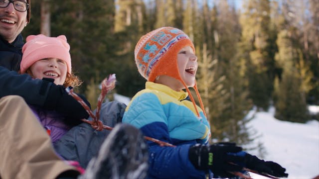 Visit Estes Park - Winter Family