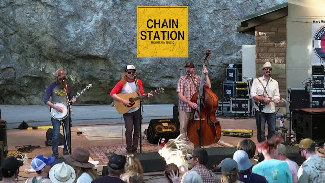 Chain Station live at the 2023 Friends of Folk Festival