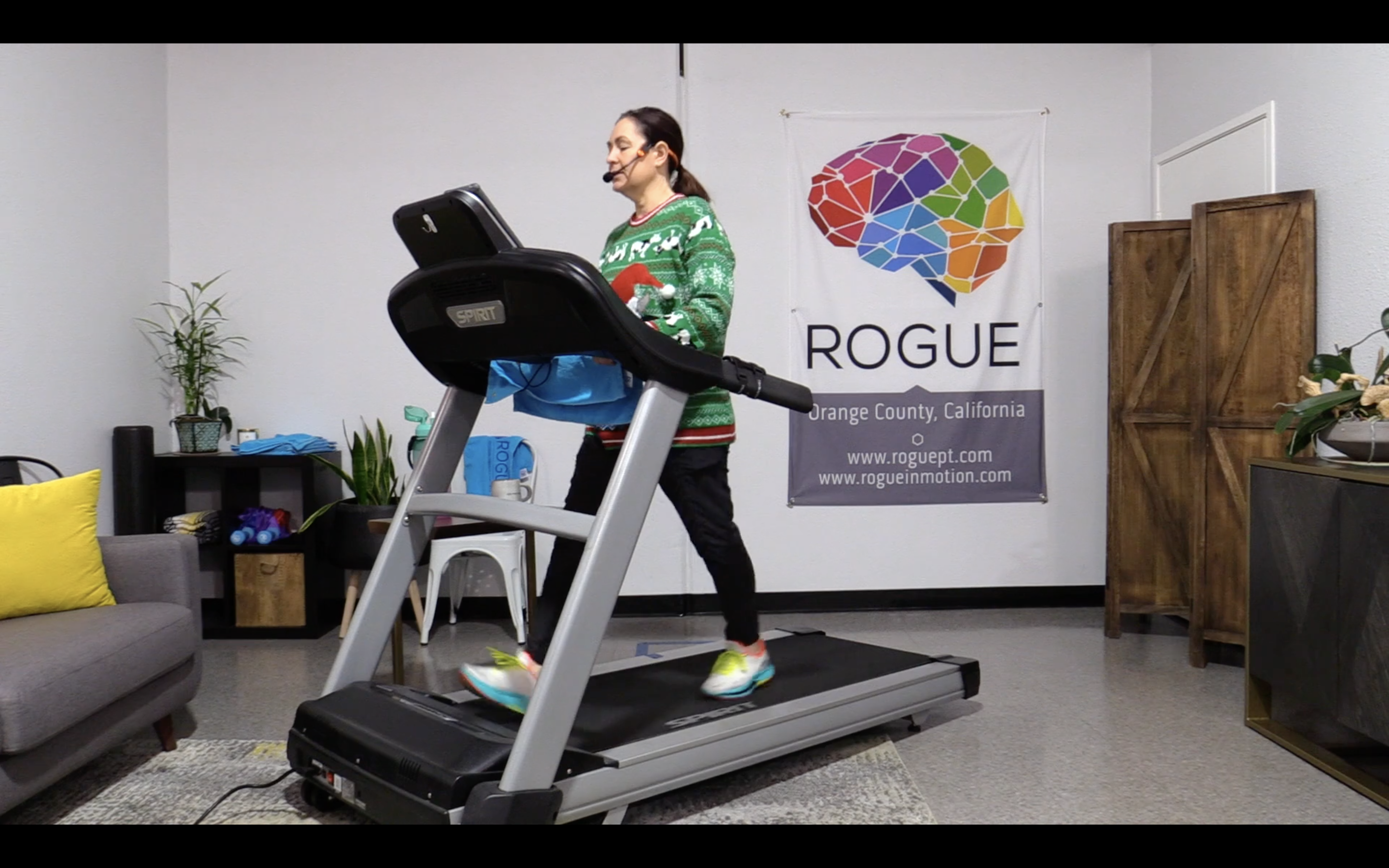 12-22-21 Cardio - 40 Minutes with Intervals (3s, 11 and 2s!)