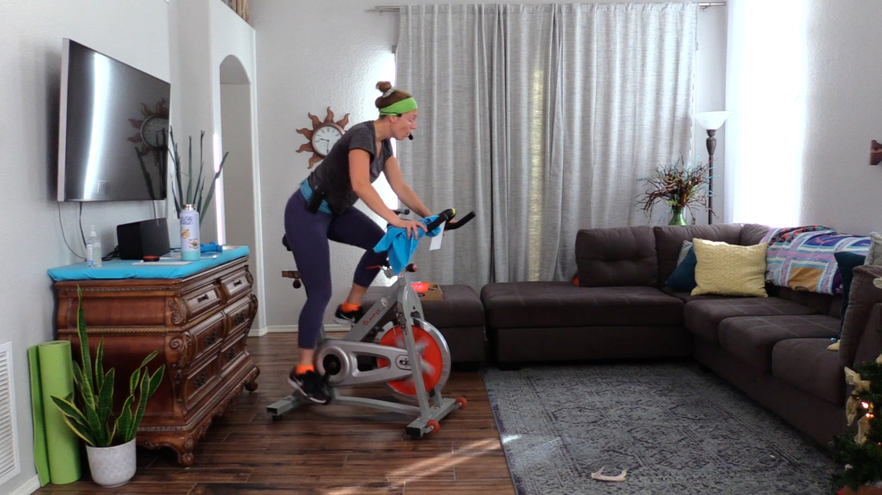 12-20-21 Cardio with Holiday Music!