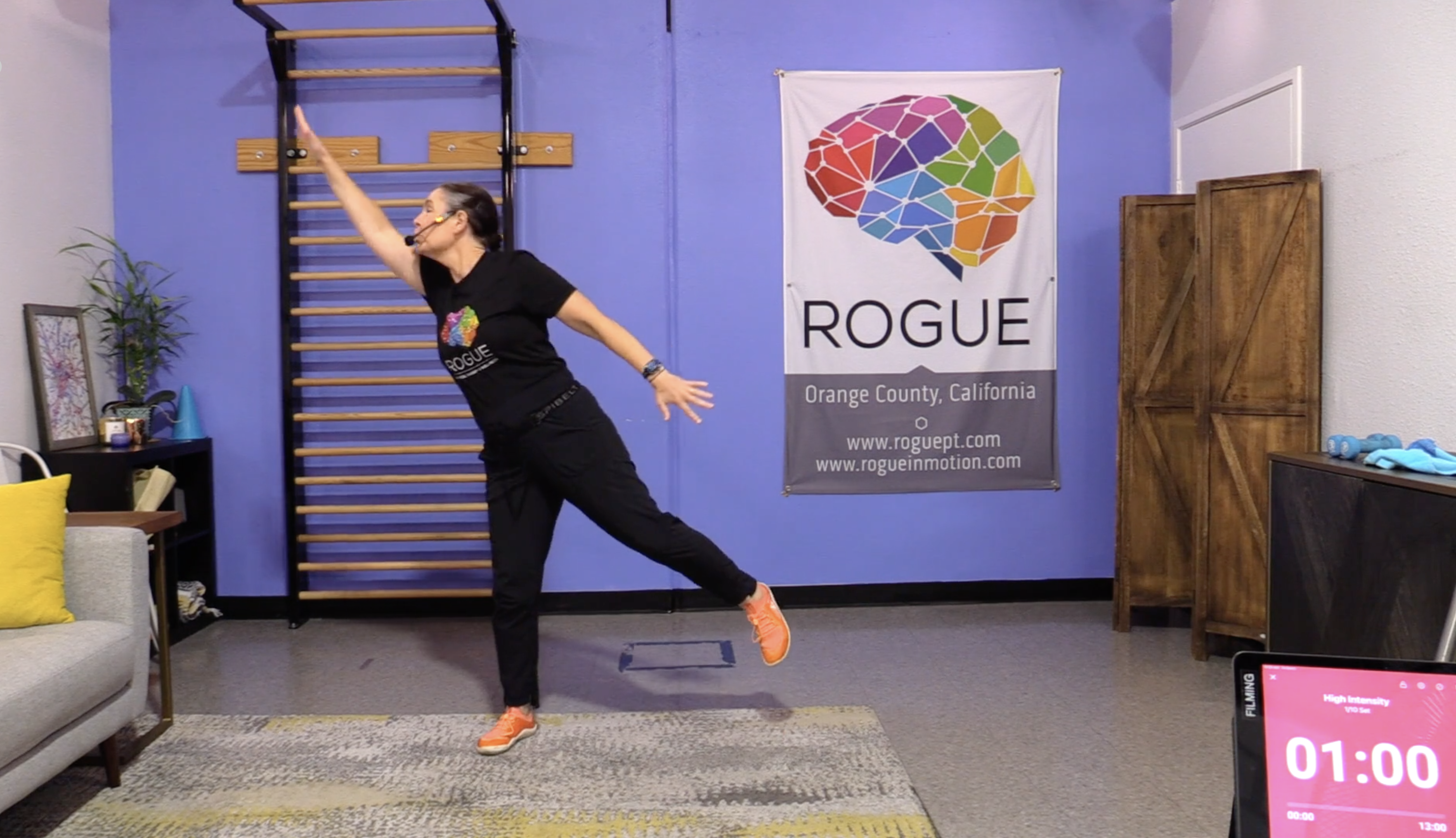 10-6-23 HIIT ~ Friday ~ 30 Minutes of Mobility with Claire!