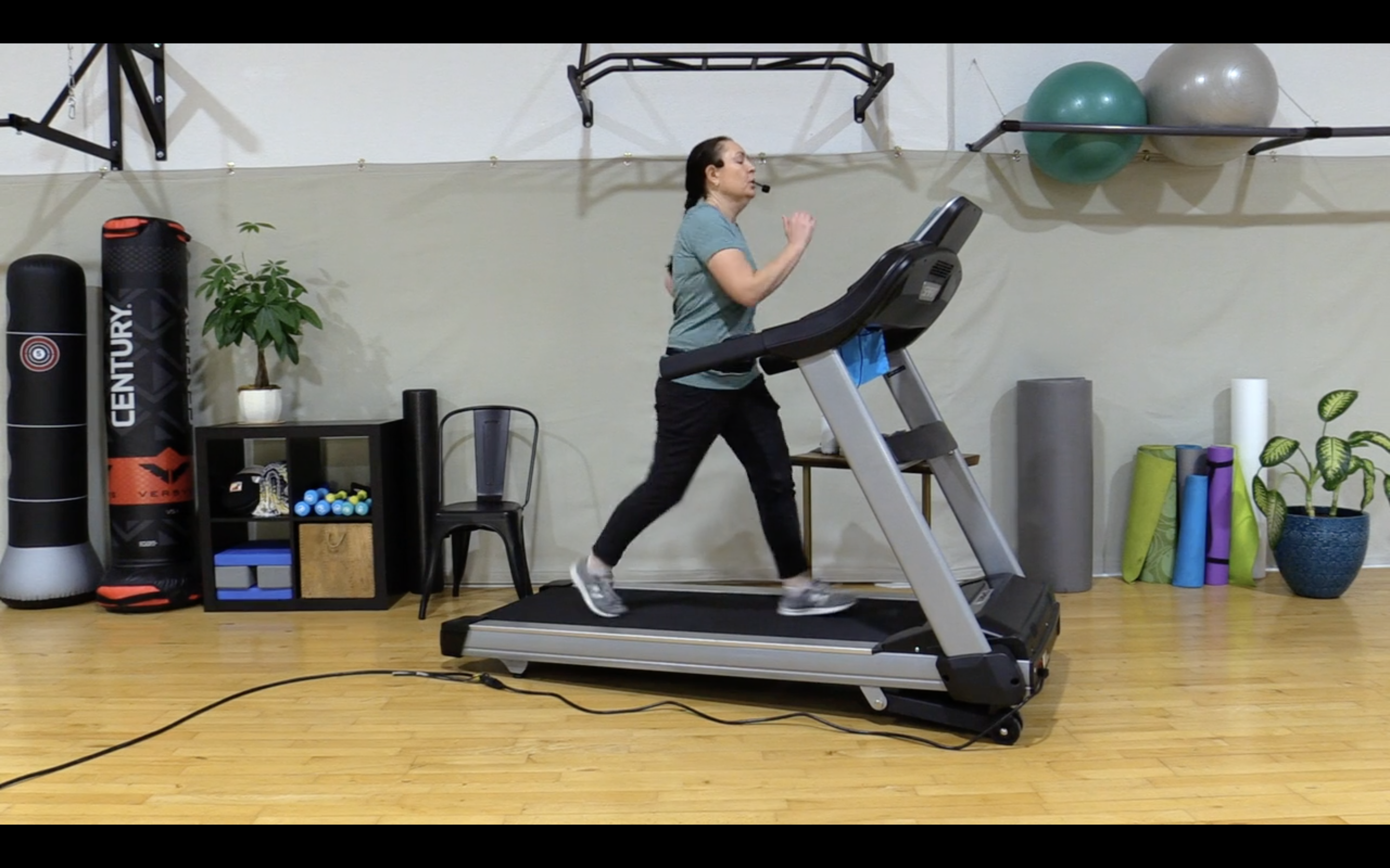 11-25-20 Cardio -- 40 Minutes with Intervals!