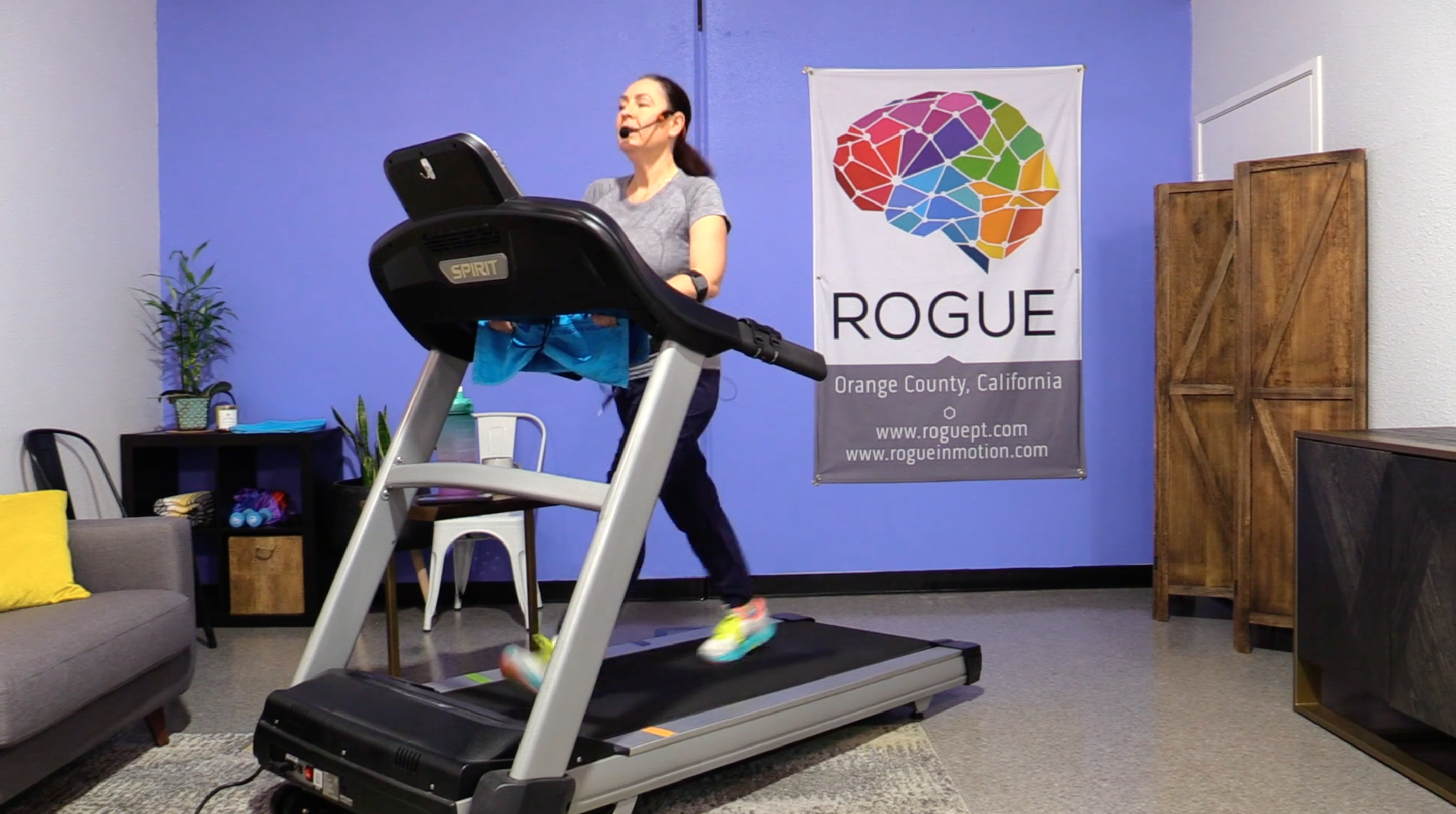 1-5-22 Cardio - 30 Min with Intervals (2 and 1 min)! Dance Party Mix!