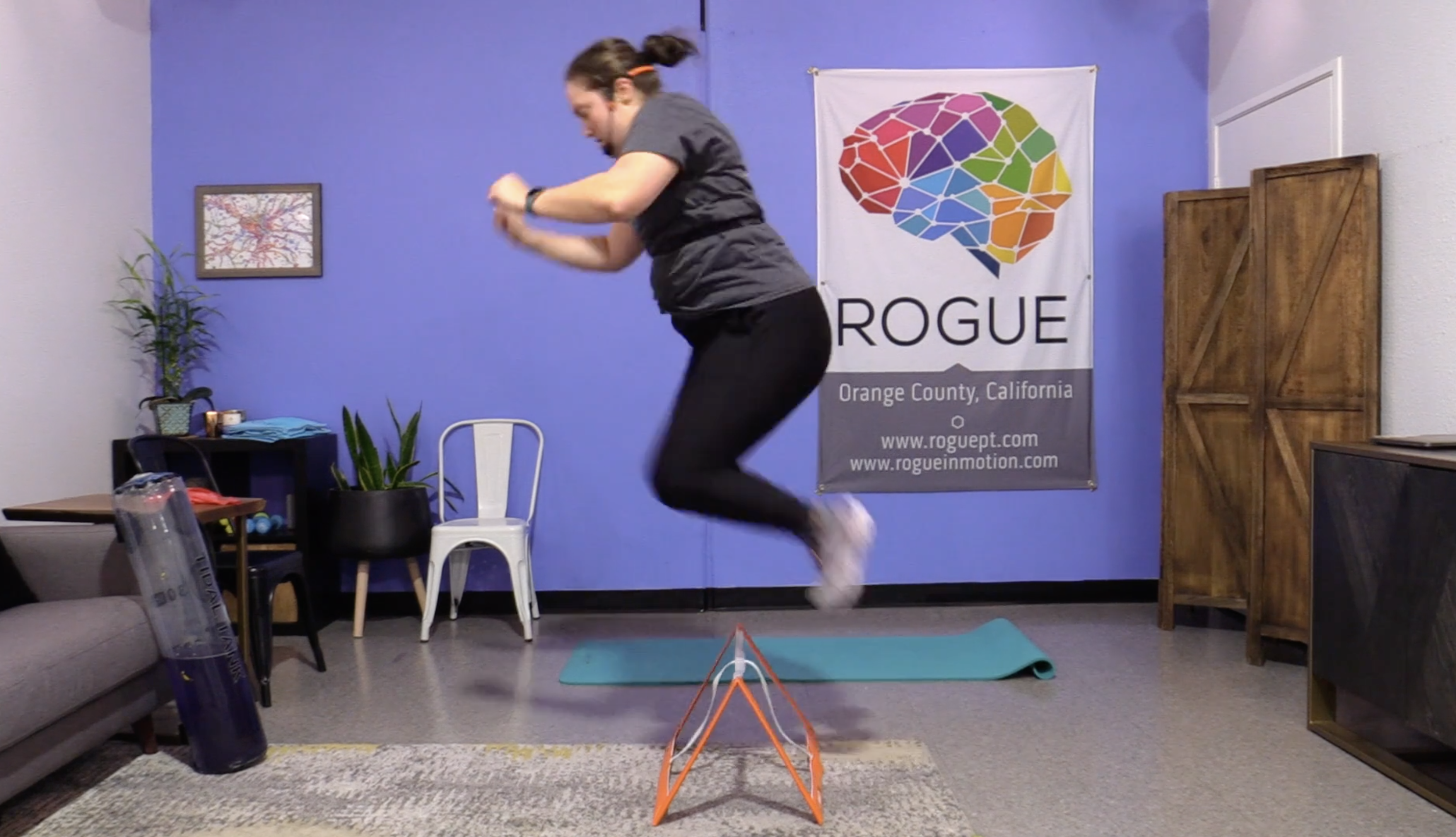 11-16-22 HIIT with Small Equipment - 20 lbs in Tidal Tank with Alyx!