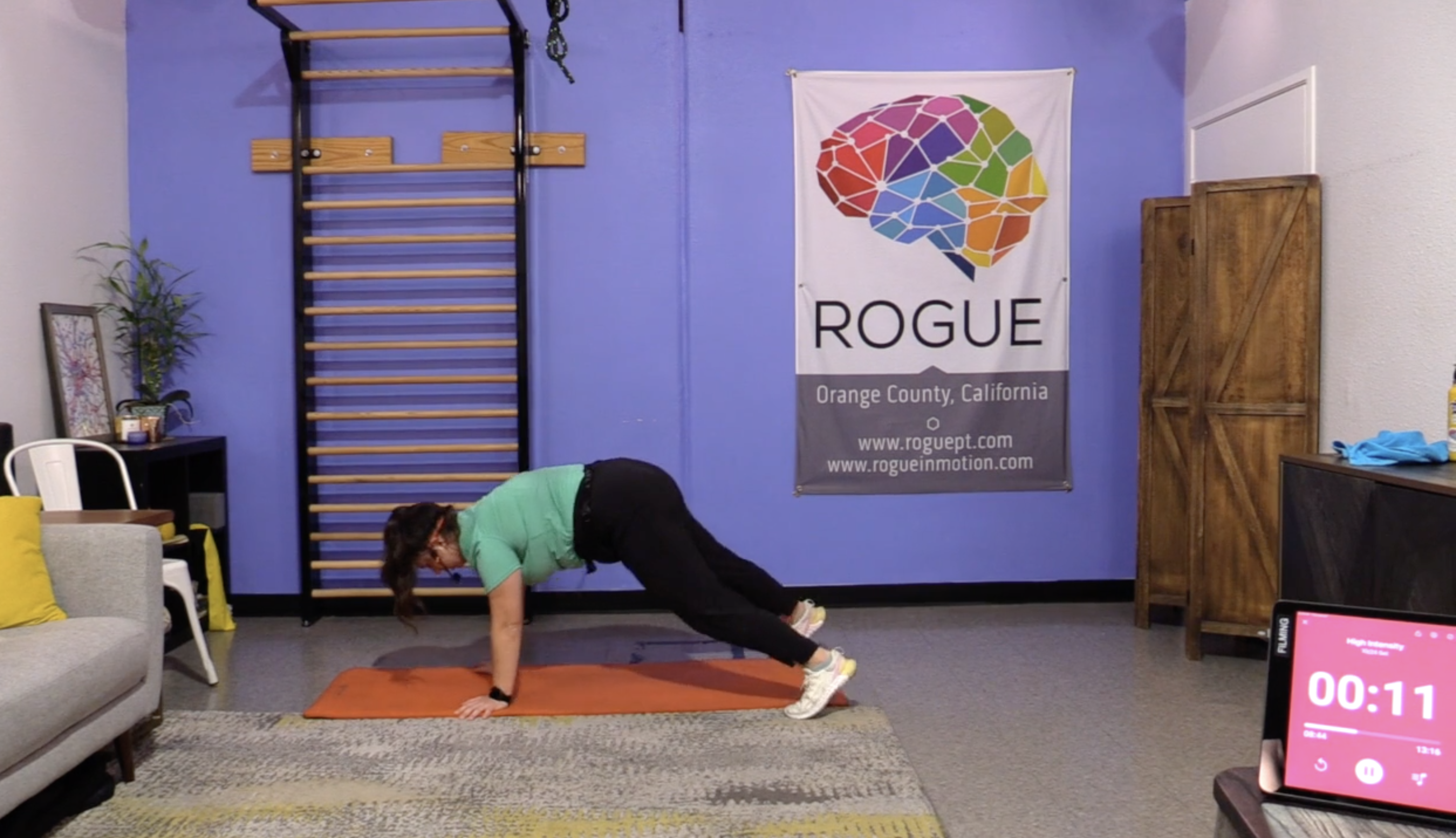 2-29-24 Boxing ~ Thursday ~ Flexibility Week with Julia!