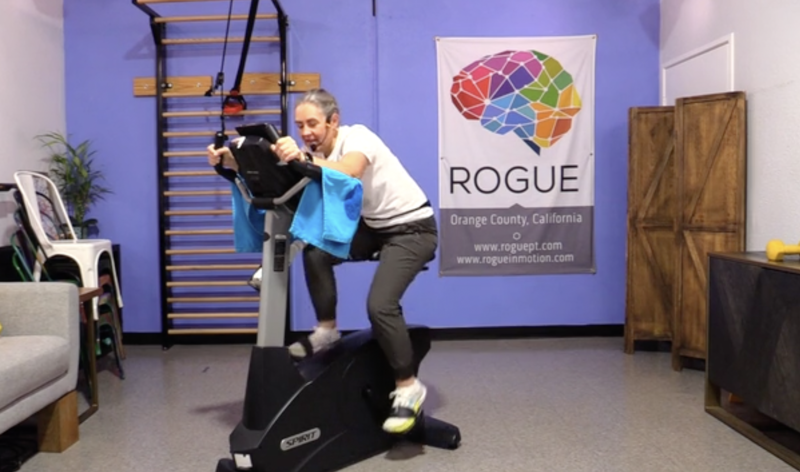 4-14-25 Cardio ~ Monday ~ 40 Minutes of Intervals with Claire!