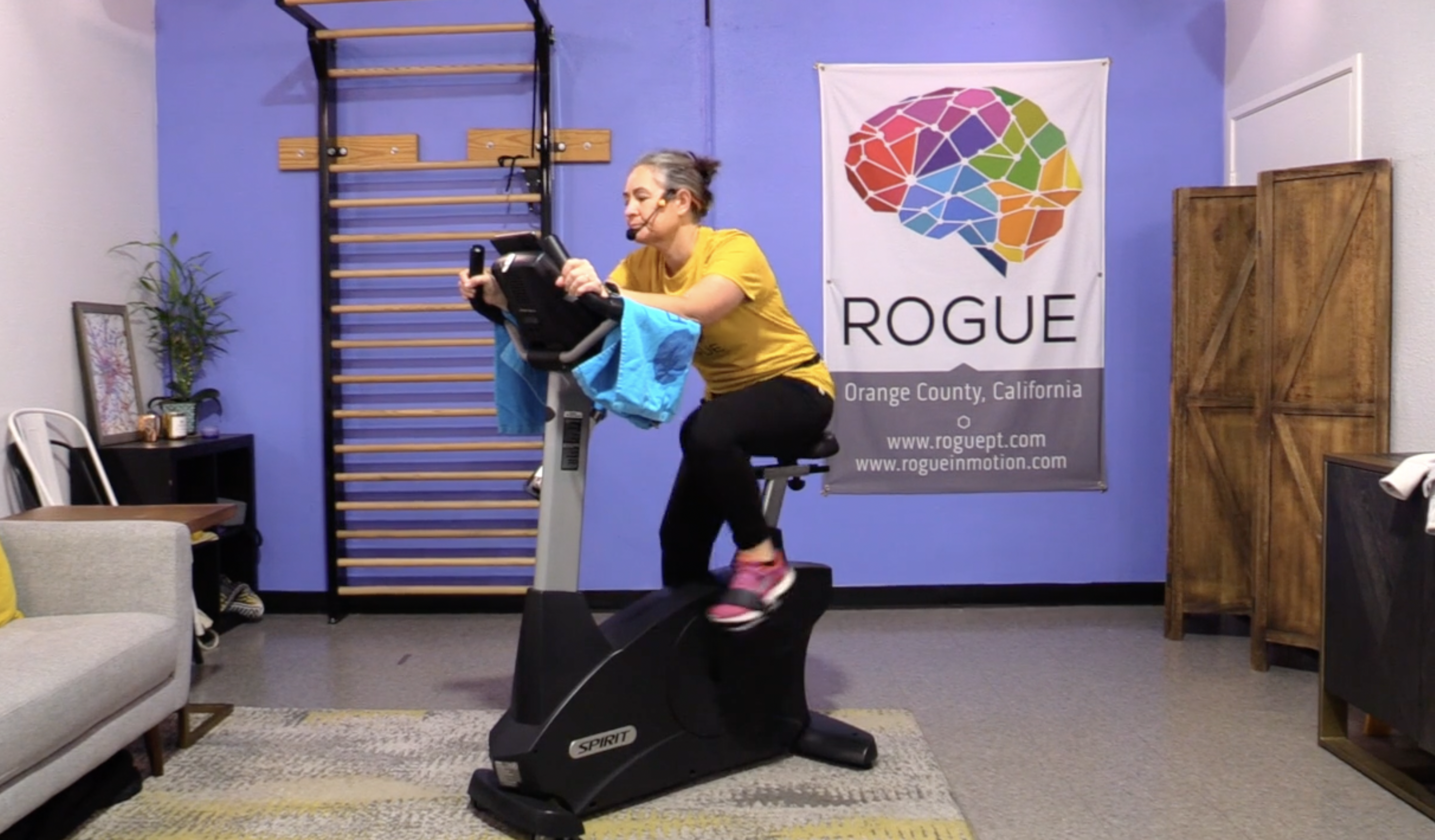 4-29-24 Cardio ~ Monday ~ 40 Minutes of Intervals with Claire!