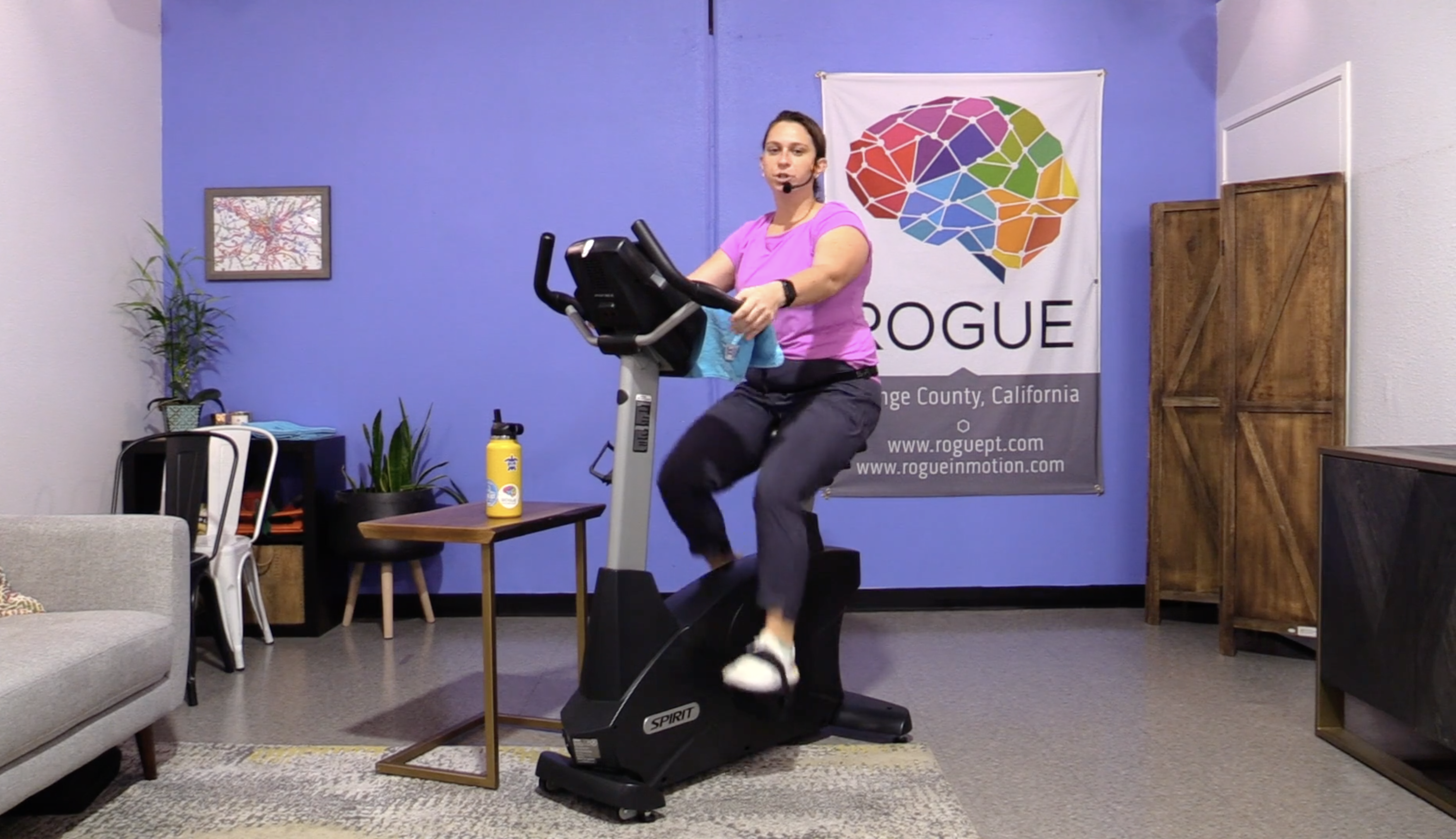 2-10-23 Cardio - Friday - 30 Minutes of Intervals with Julia!