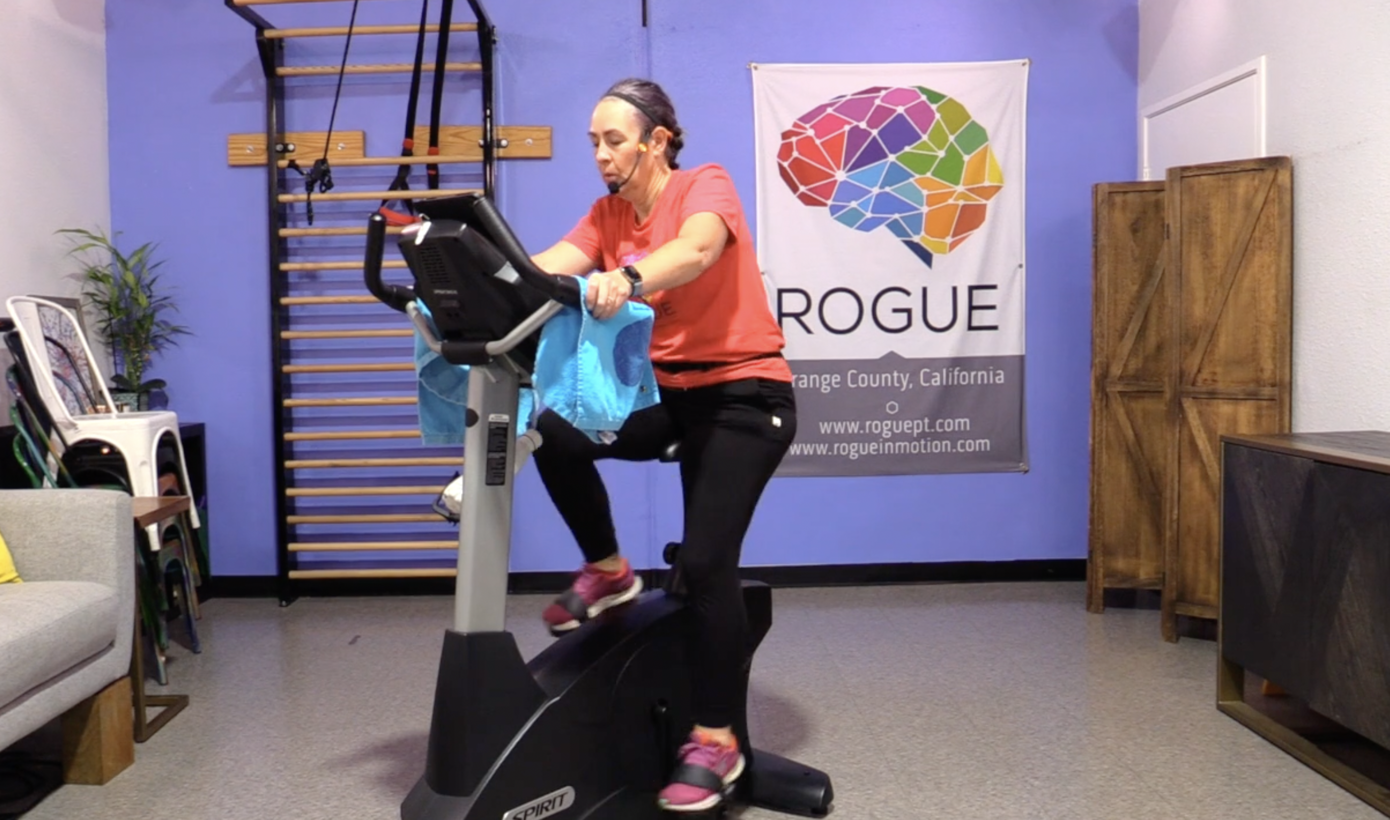 4-21-25 Cardio ~ Monday ~ 40 Minutes of Intervals with Claire!