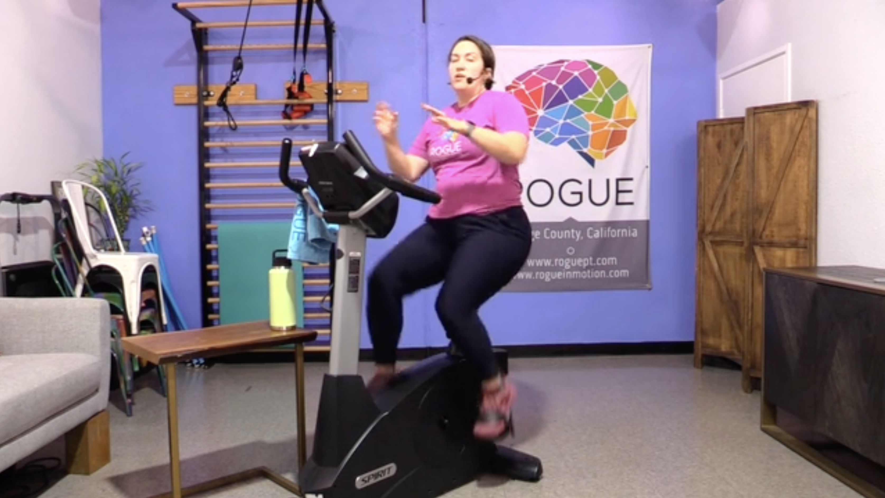 11-17-25 Cardio ~ Monday ~ 40 Minutes of Intervals with Alyx!