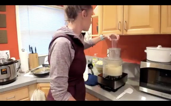 Mashed Cauliflower and Vegan Gravy!