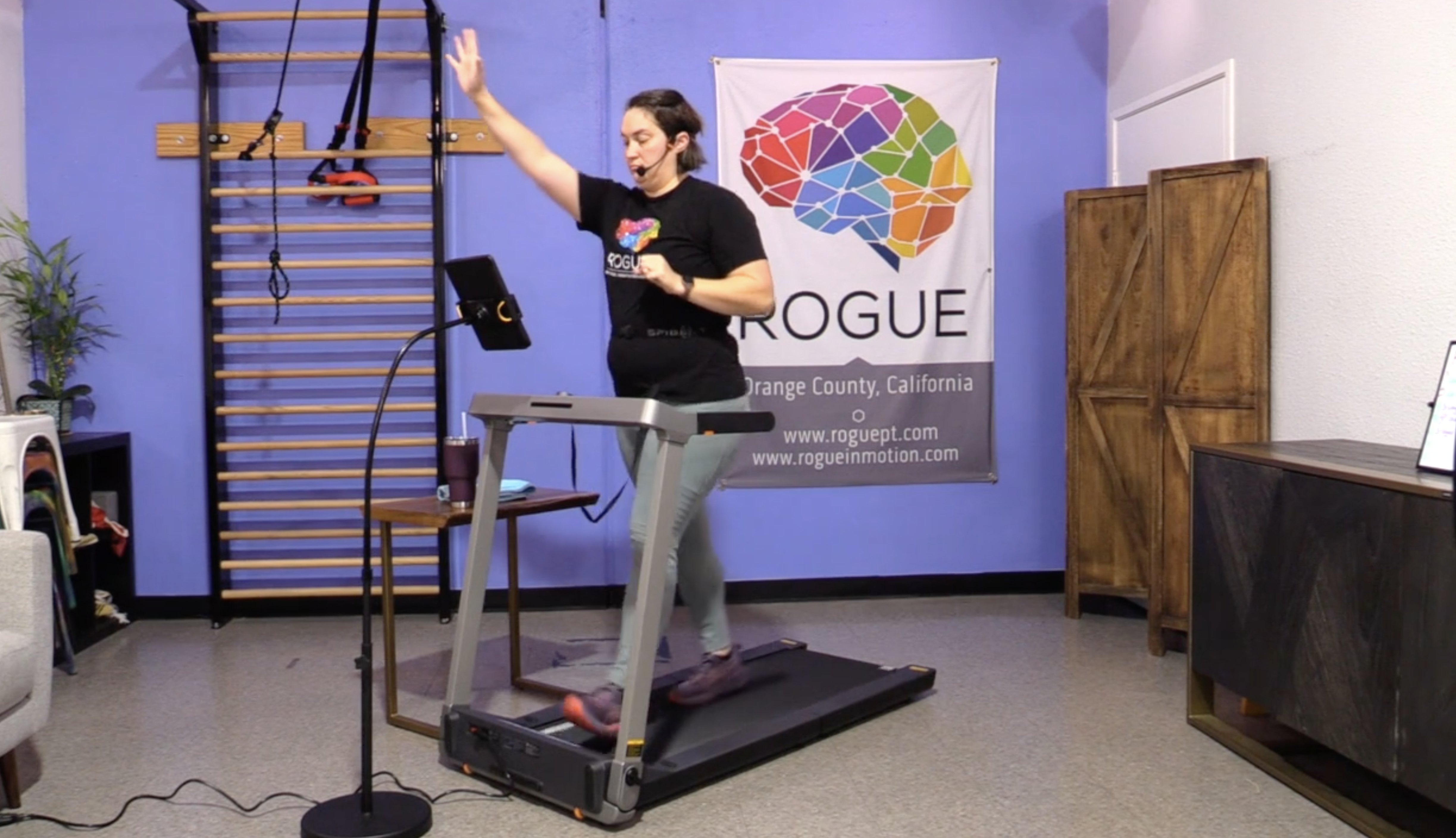 1-13-24 Cardio ~Monday~ 40 Mins of Intervals w/ Alyx (singalong for Voice work)