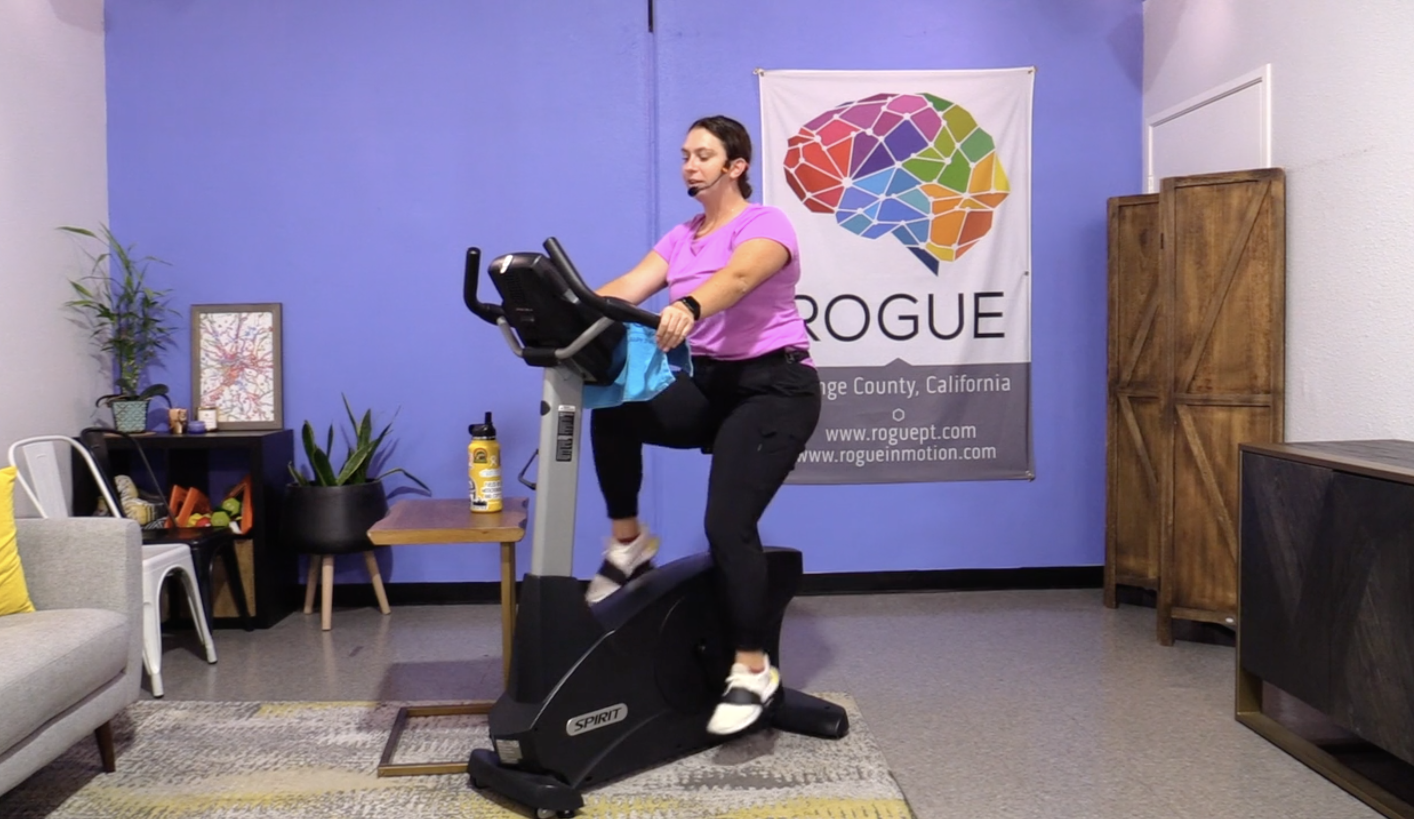 7-28-23 Cardio ~ Friday ~ 30 Minutes of Intervals with Julia!