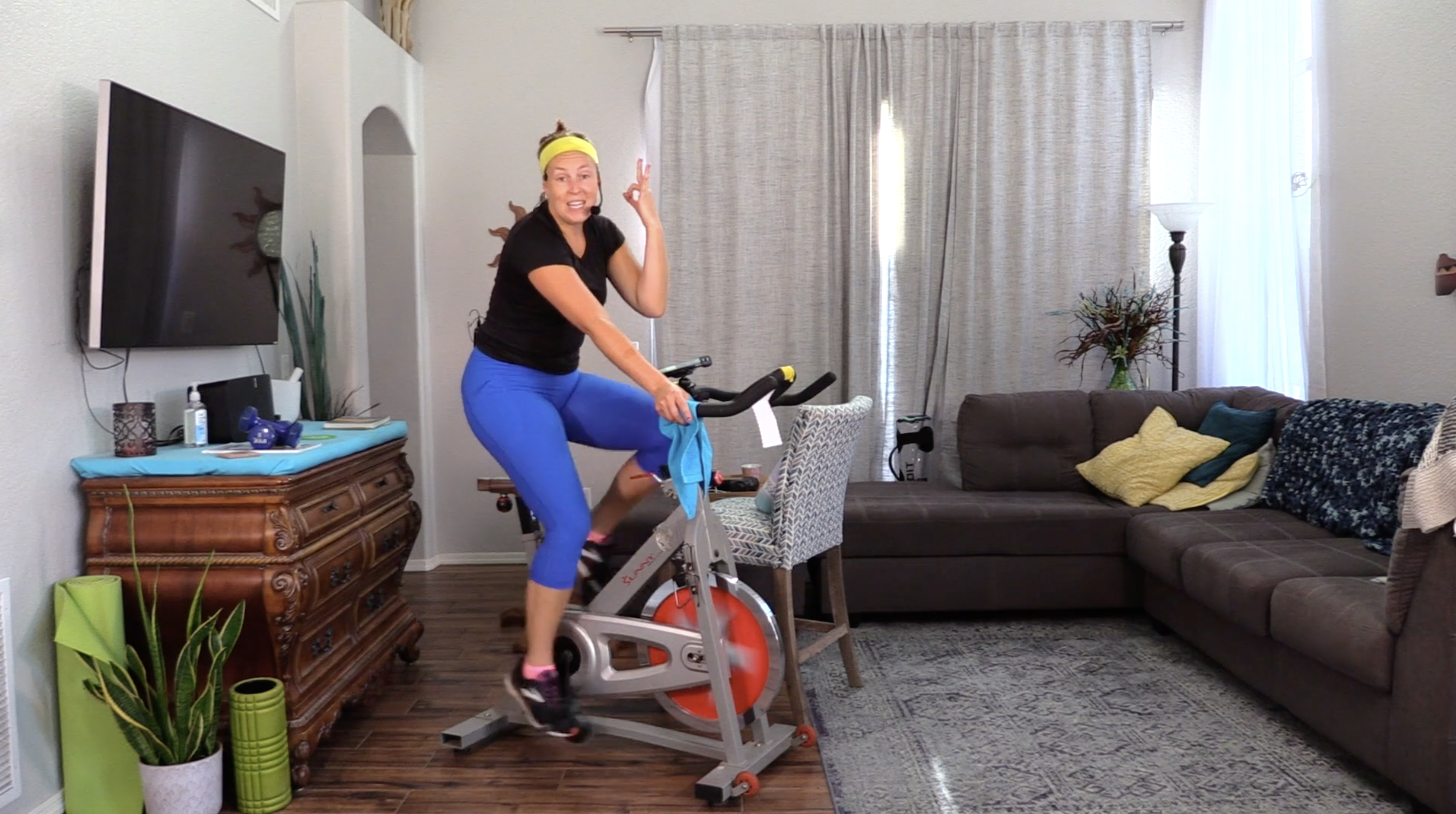 8-20-21 Cardio -- 40 Minutes with Intervals: 80's playlist!