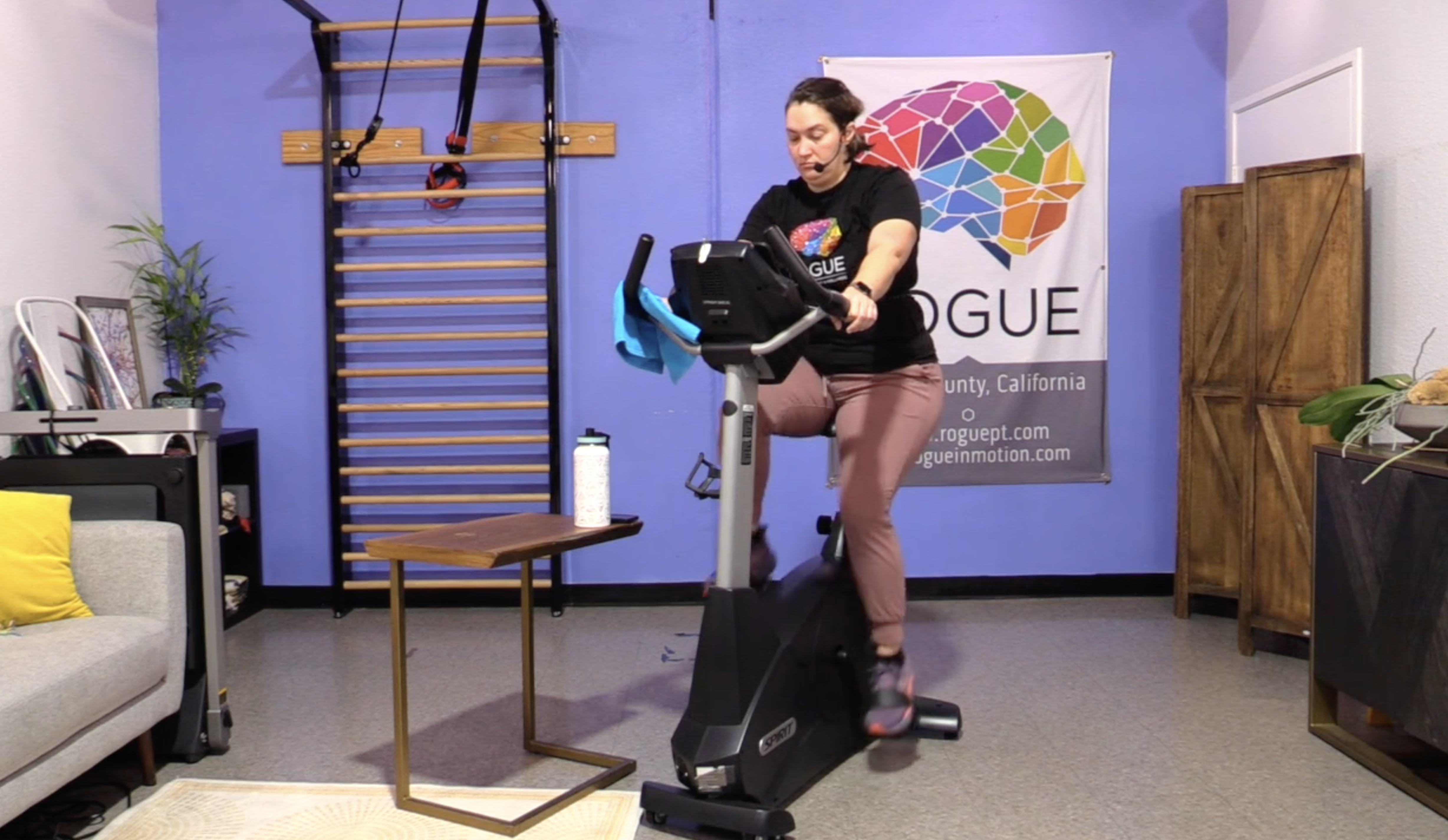 1-6-25 Cardio ~ Monday ~ 40 Minutes of Intervals with Alyx!