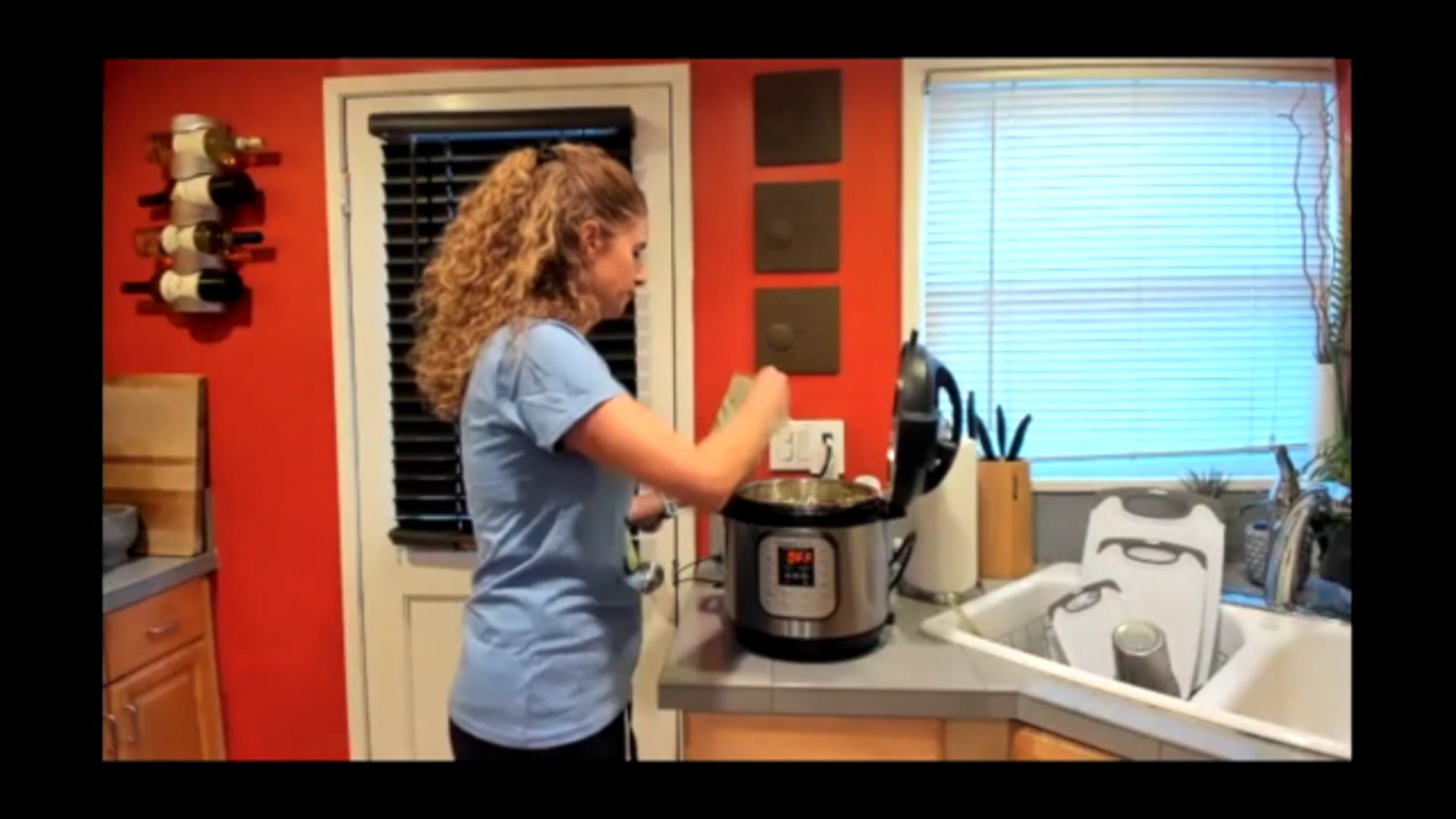 Steamed Veggies, The Spot Secret Sauce, + Vegan Chocolate Mousse!