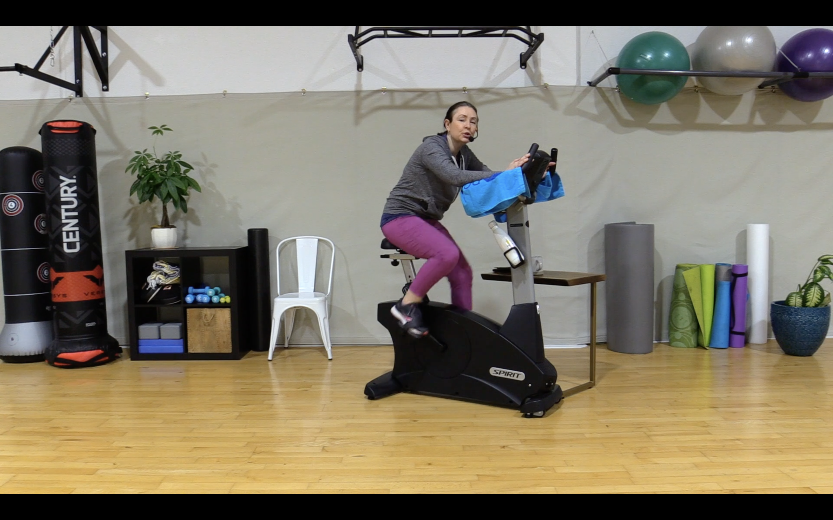 12-28-20 Cardio -- 40 Minutes with Intervals!