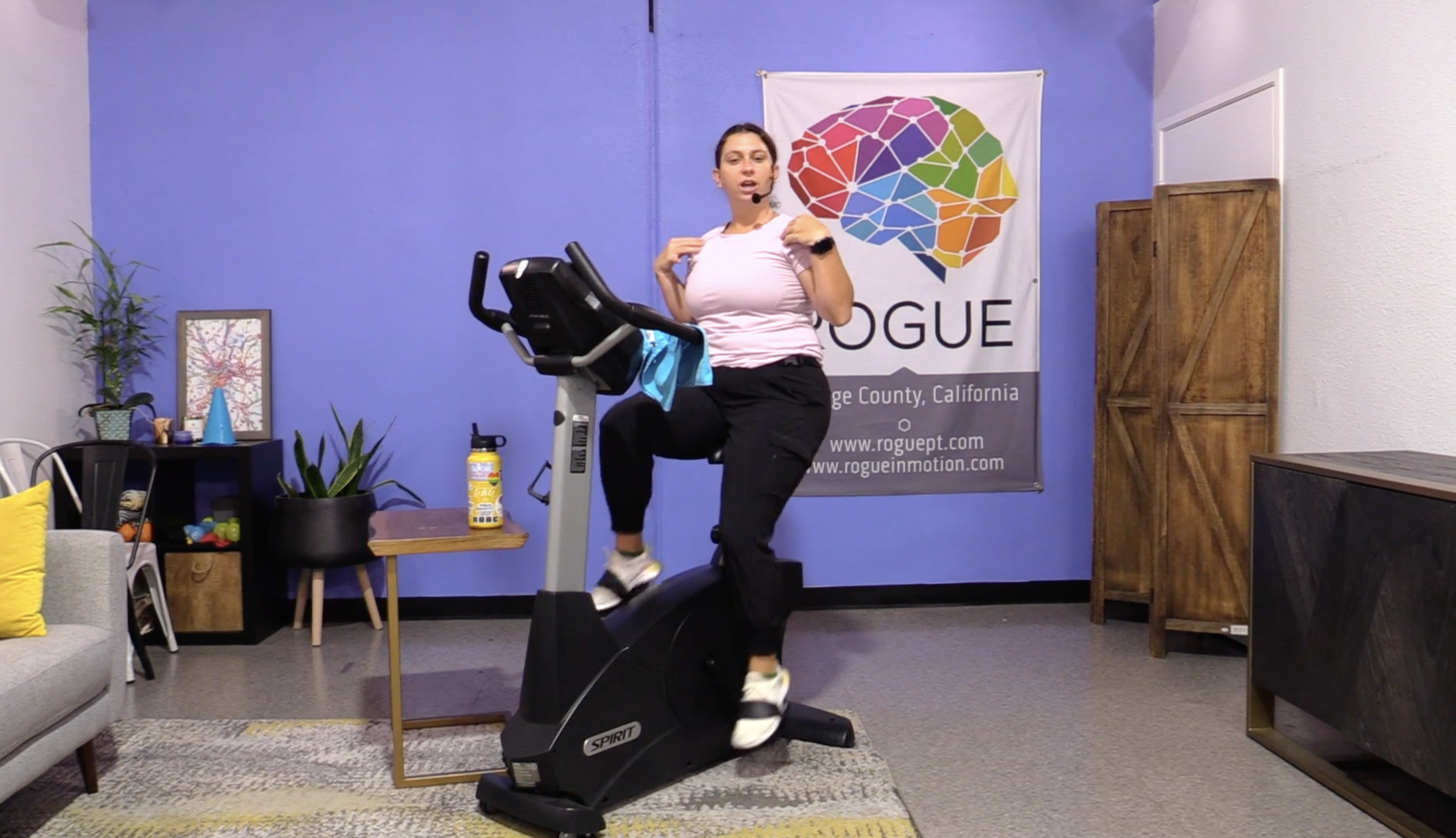 8-25-23 Cardio ~ Friday ~ 30 Minutes of Intervals with Julia!