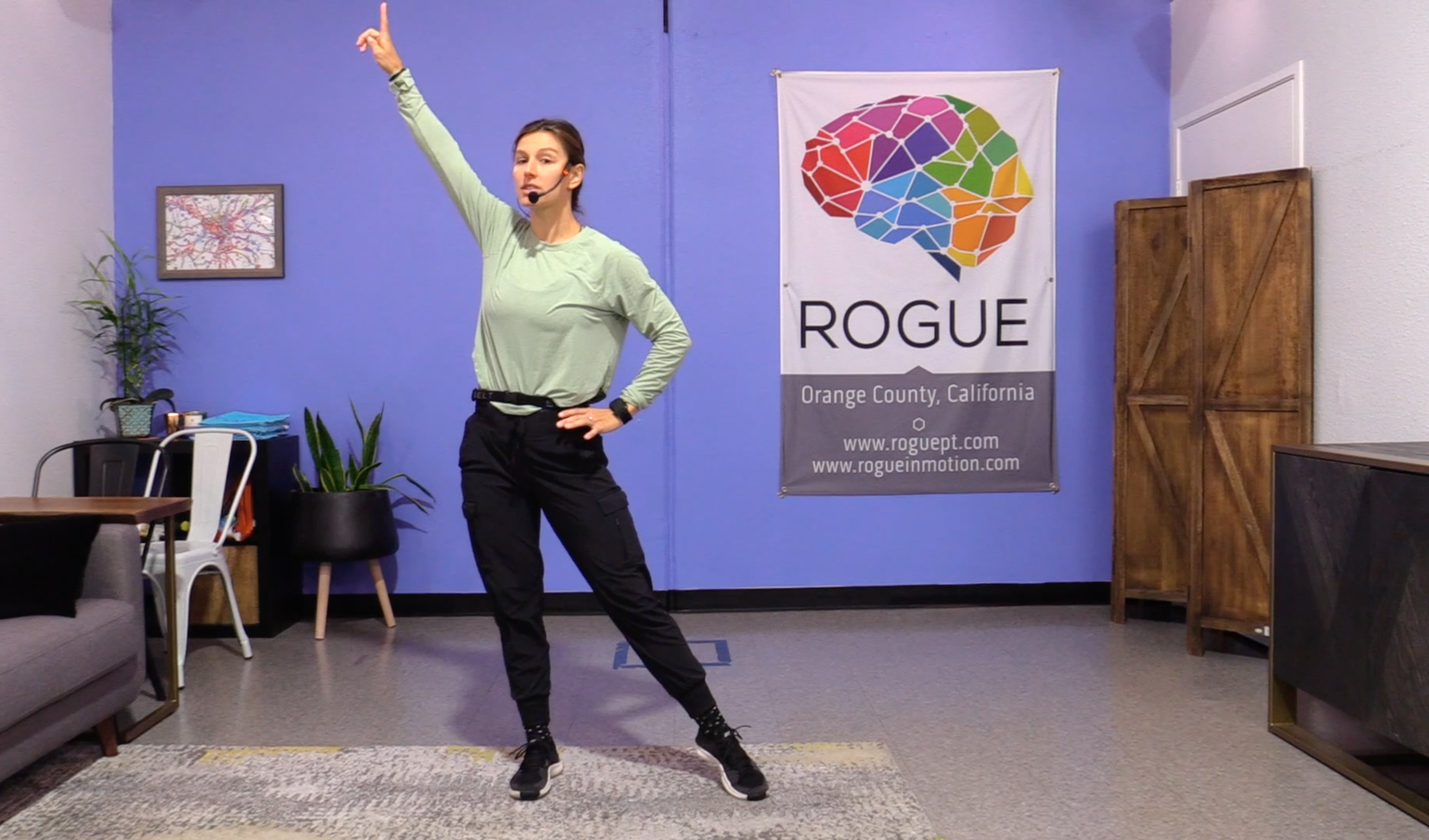 11-18-22 Dance - Friday  Fun with Leann!