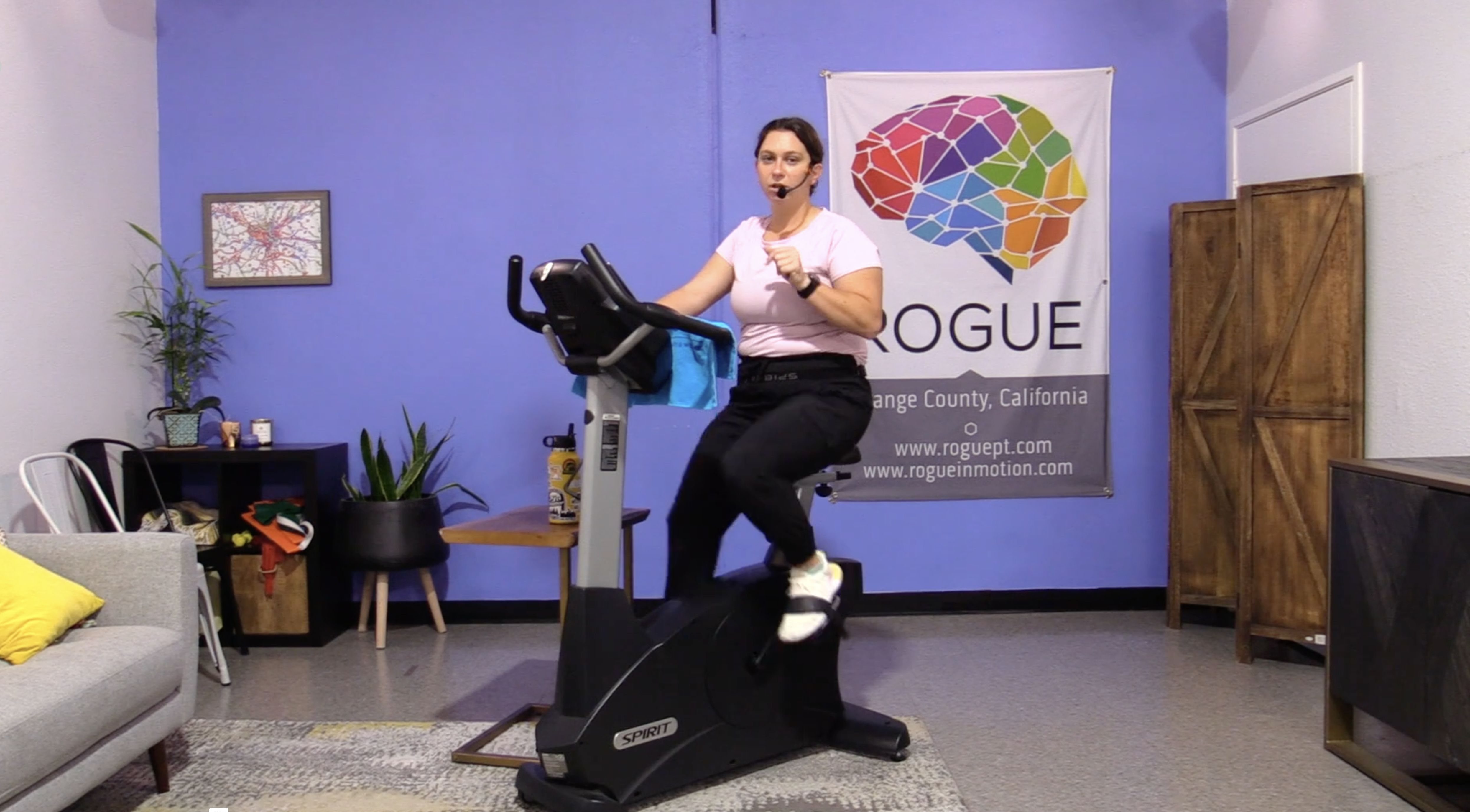 5-26-23 Cardio ~ Friday ~ 30 Minutes of Intervals with Julia!