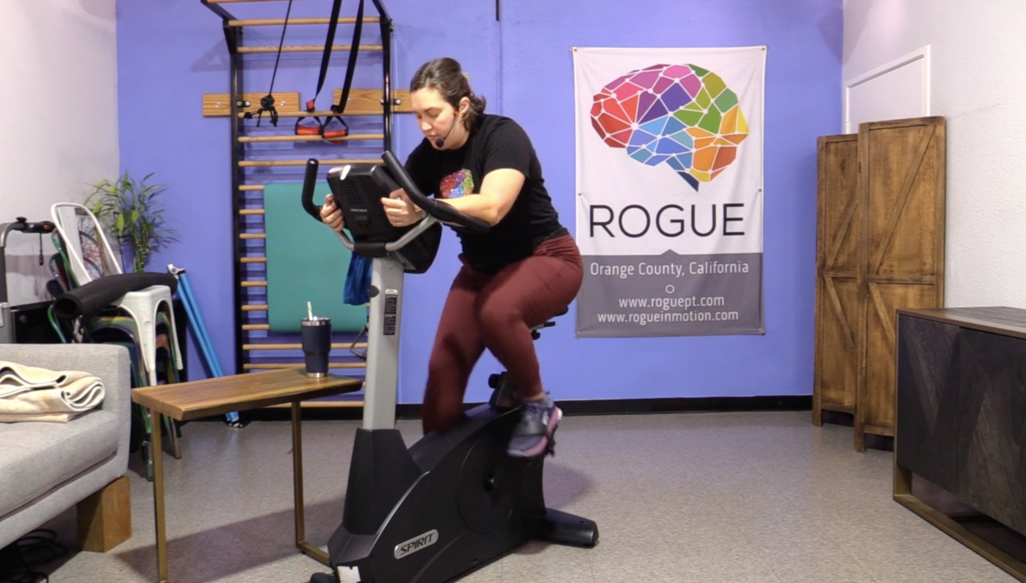 10-20-25 Cardio ~ Monday ~ 40 Minutes of Intervals with Alyx!