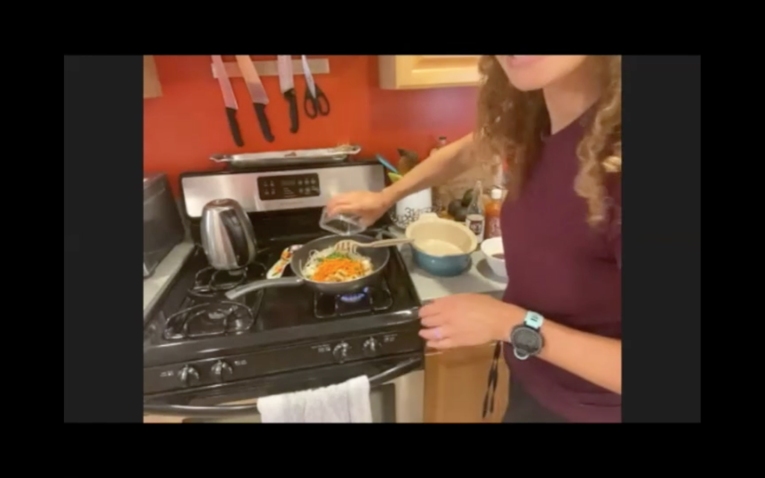 Thai Theme! Pad Thai, Peanut Tempeh Salad and a Red Curry!