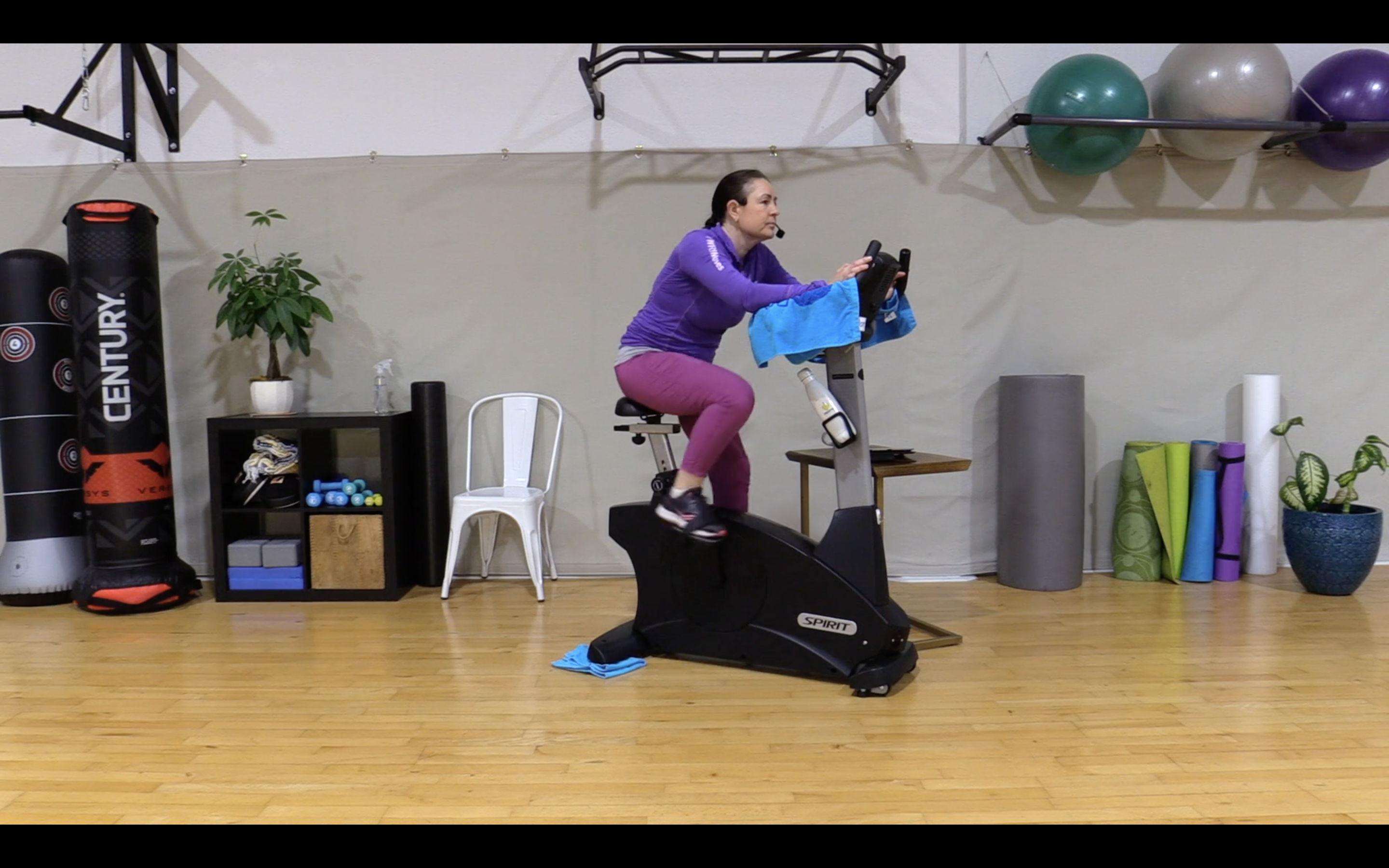 1-4-21 Cardio -- 40 Minutes with Intervals!