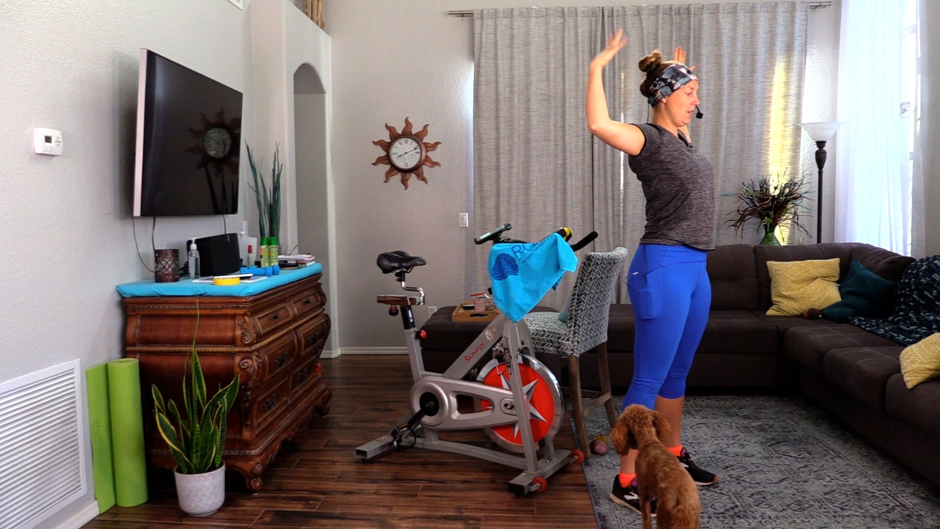 9-22-21 Cardio -- 40 Minutes with Intervals: 70's Playlist!