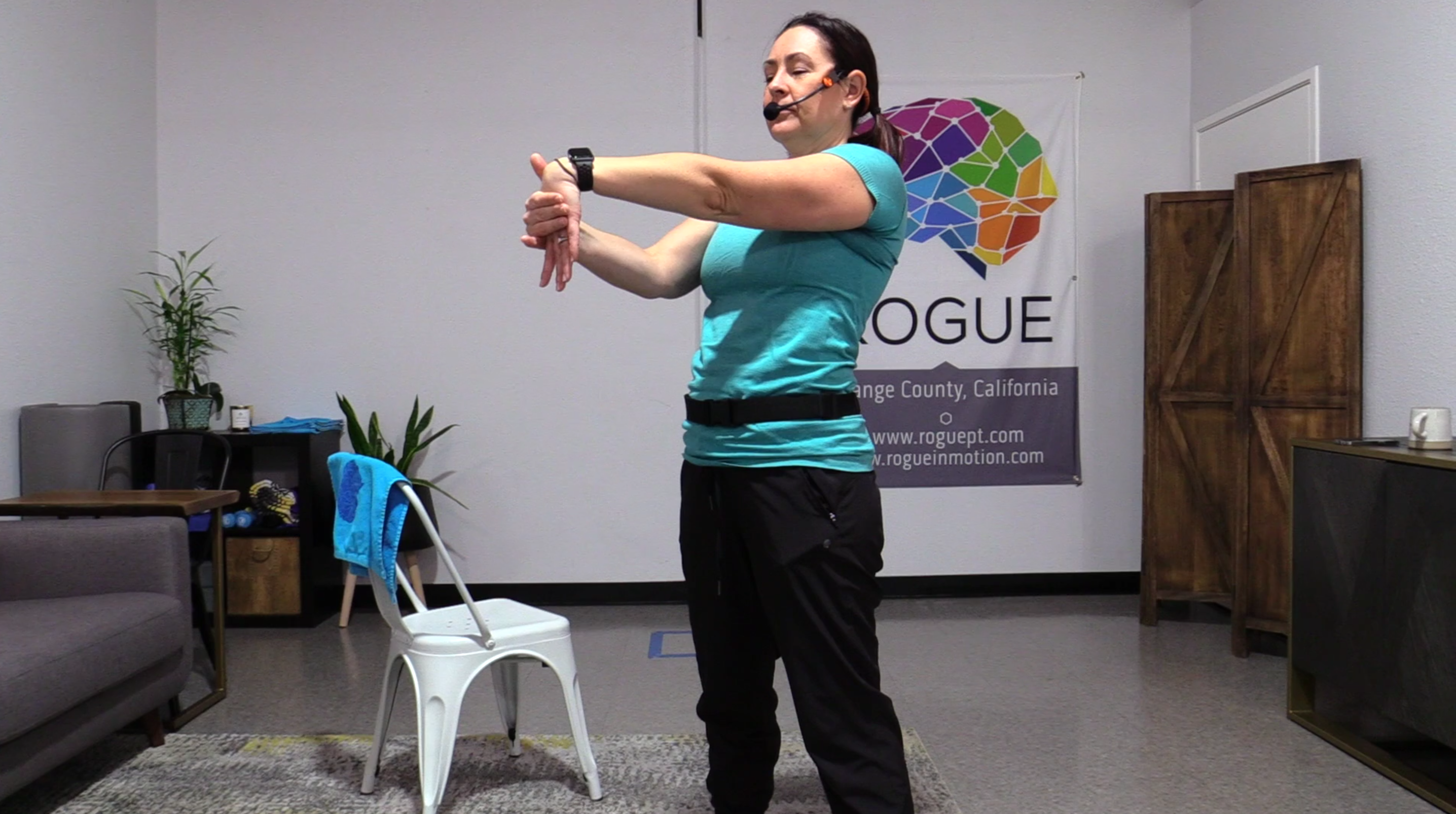 11-27-21 PWR! Moves - Stretchy Saturday!