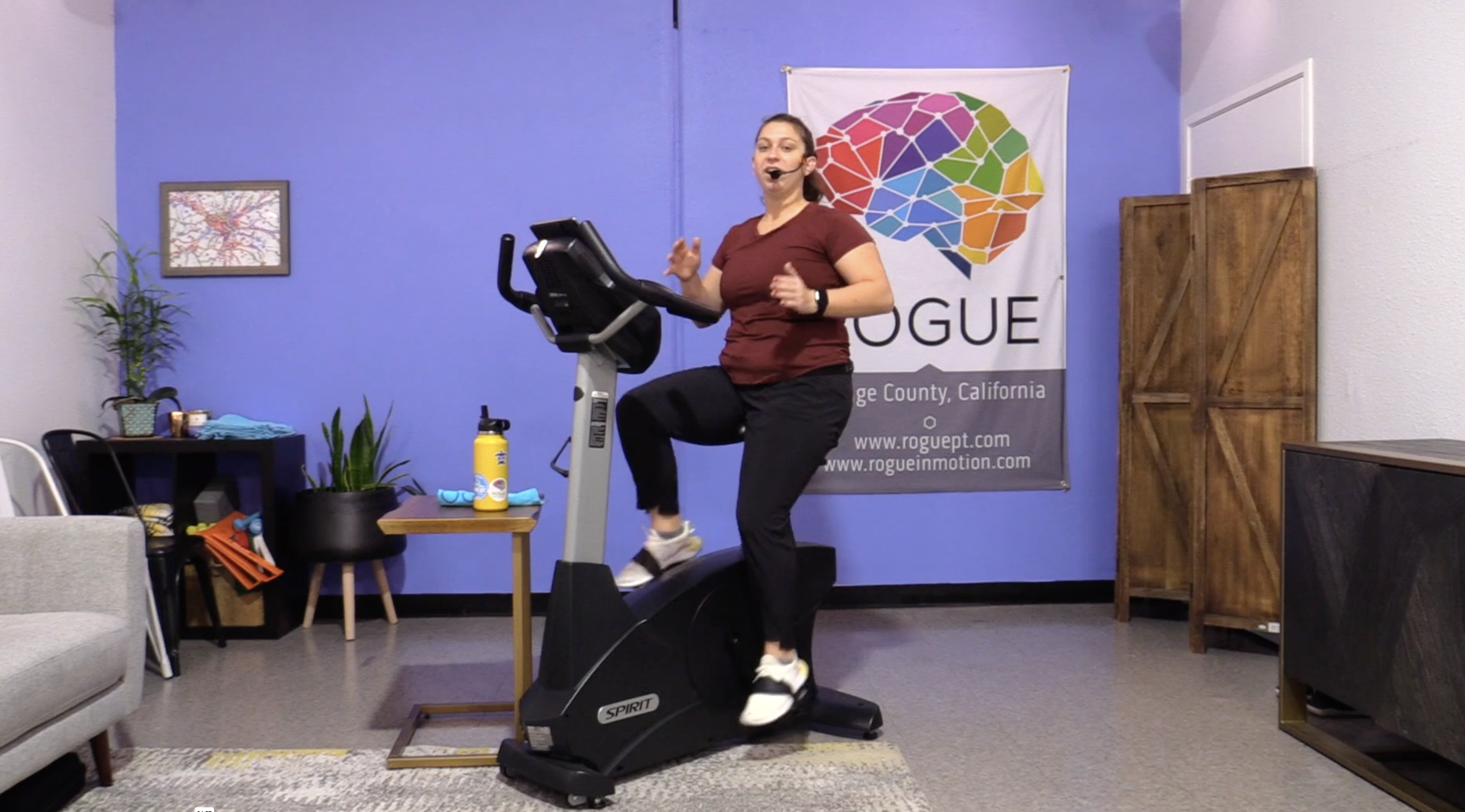 1-6-23 Cardio - Friday - 30 Minutes of Intervals with Julia!