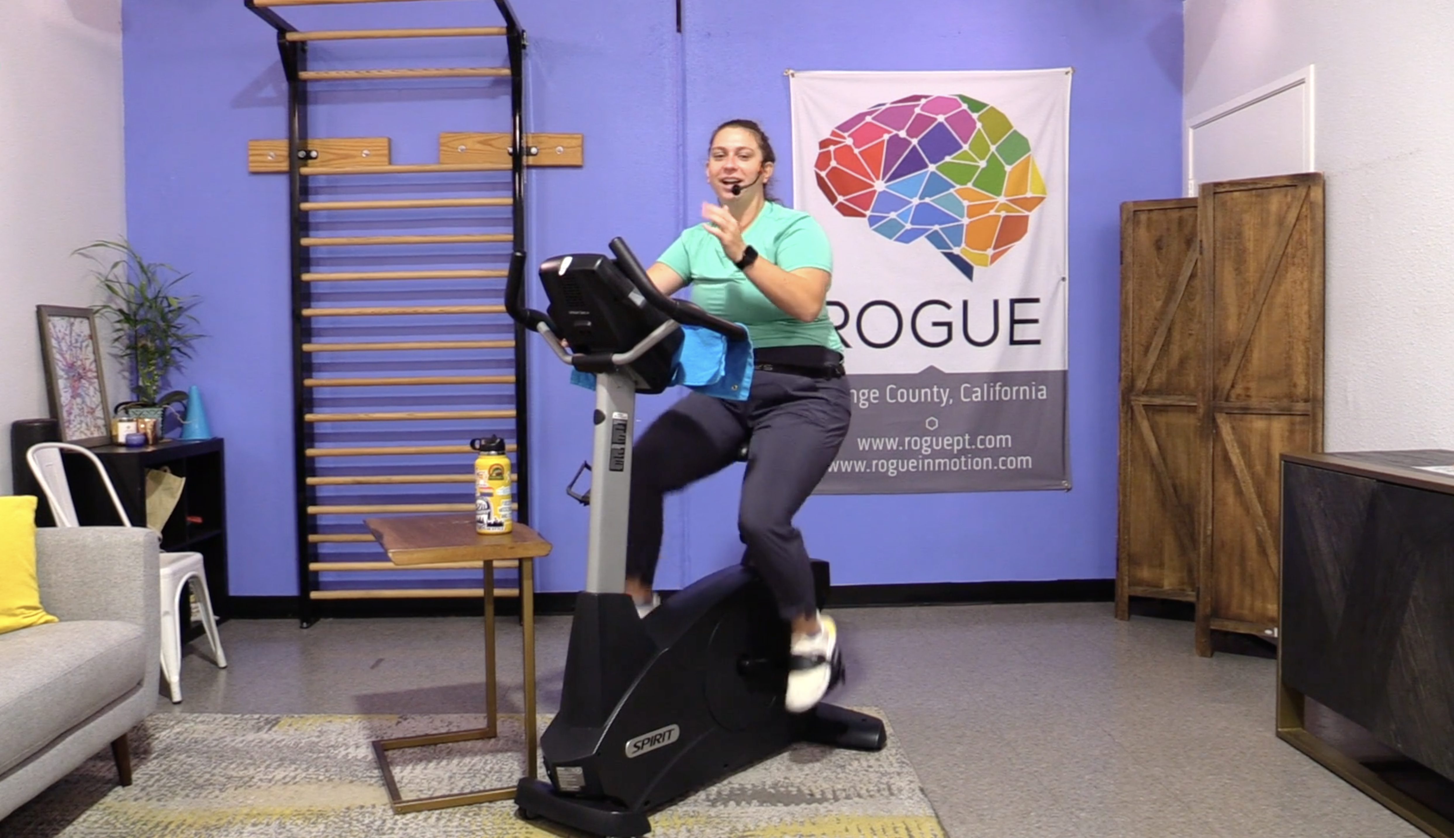 11-10-23 Cardio ~ Friday ~ 30 Minutes of Intervals with Julia!