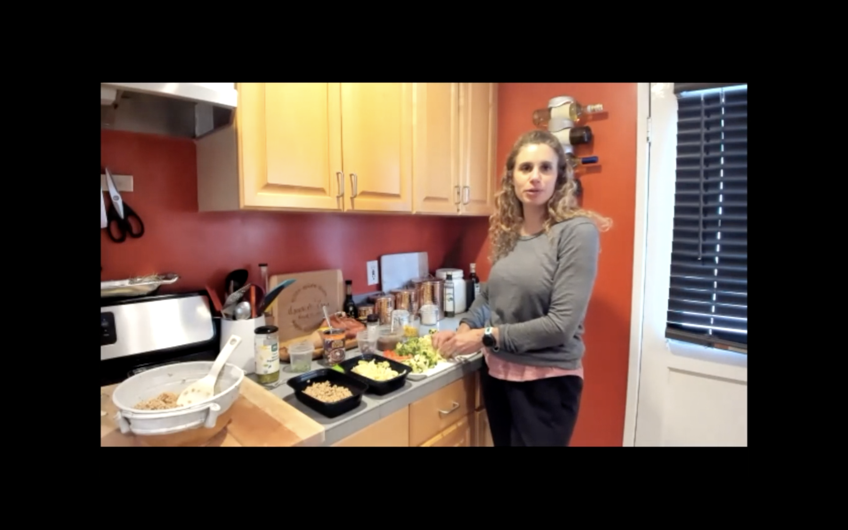 Farro Bowls, Vegan Chipotle Ranch, Cashew Tzatziki, and Hummus!