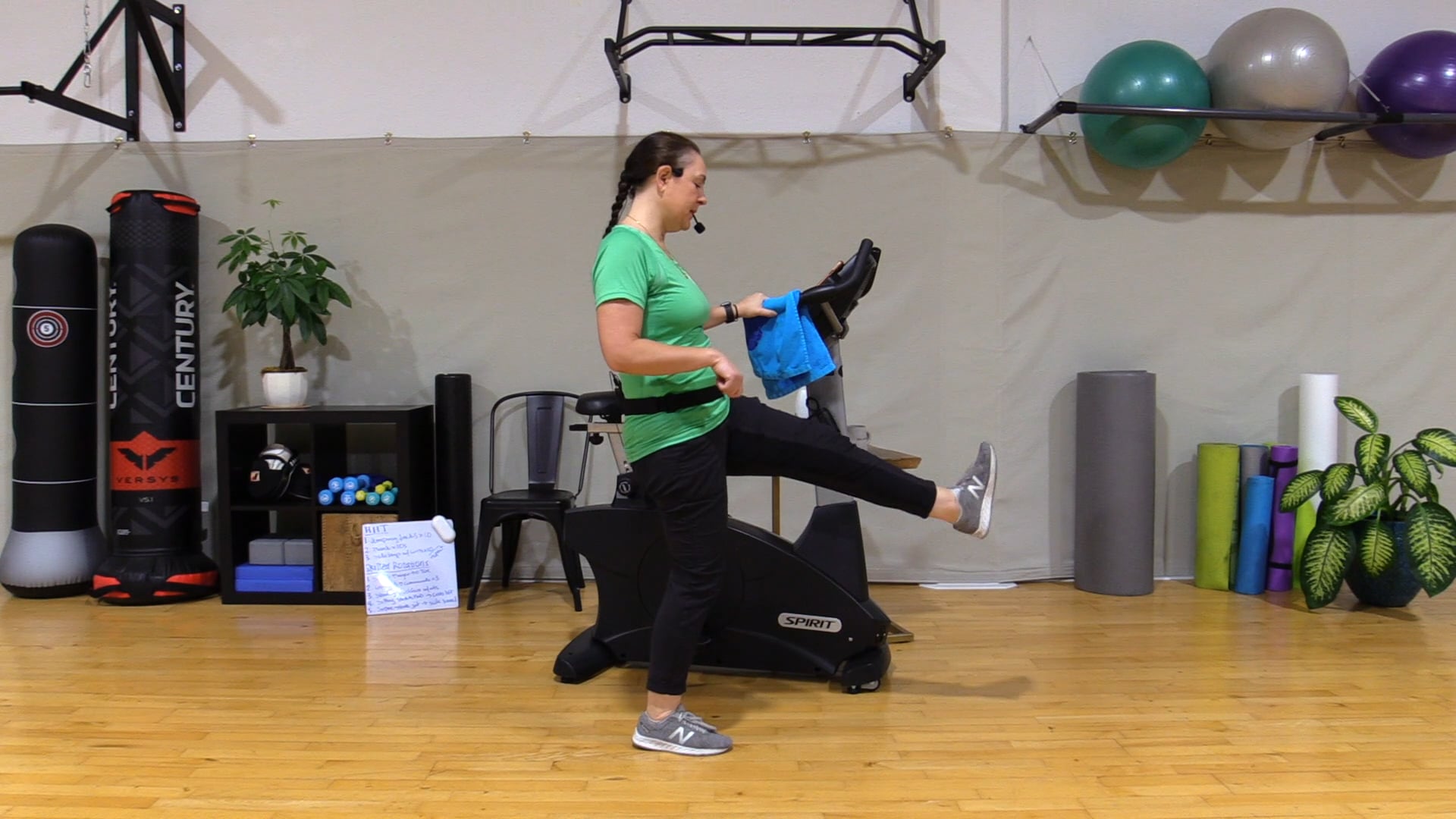 10-19-20 Cardio -- 40 Minutes with Intervals!