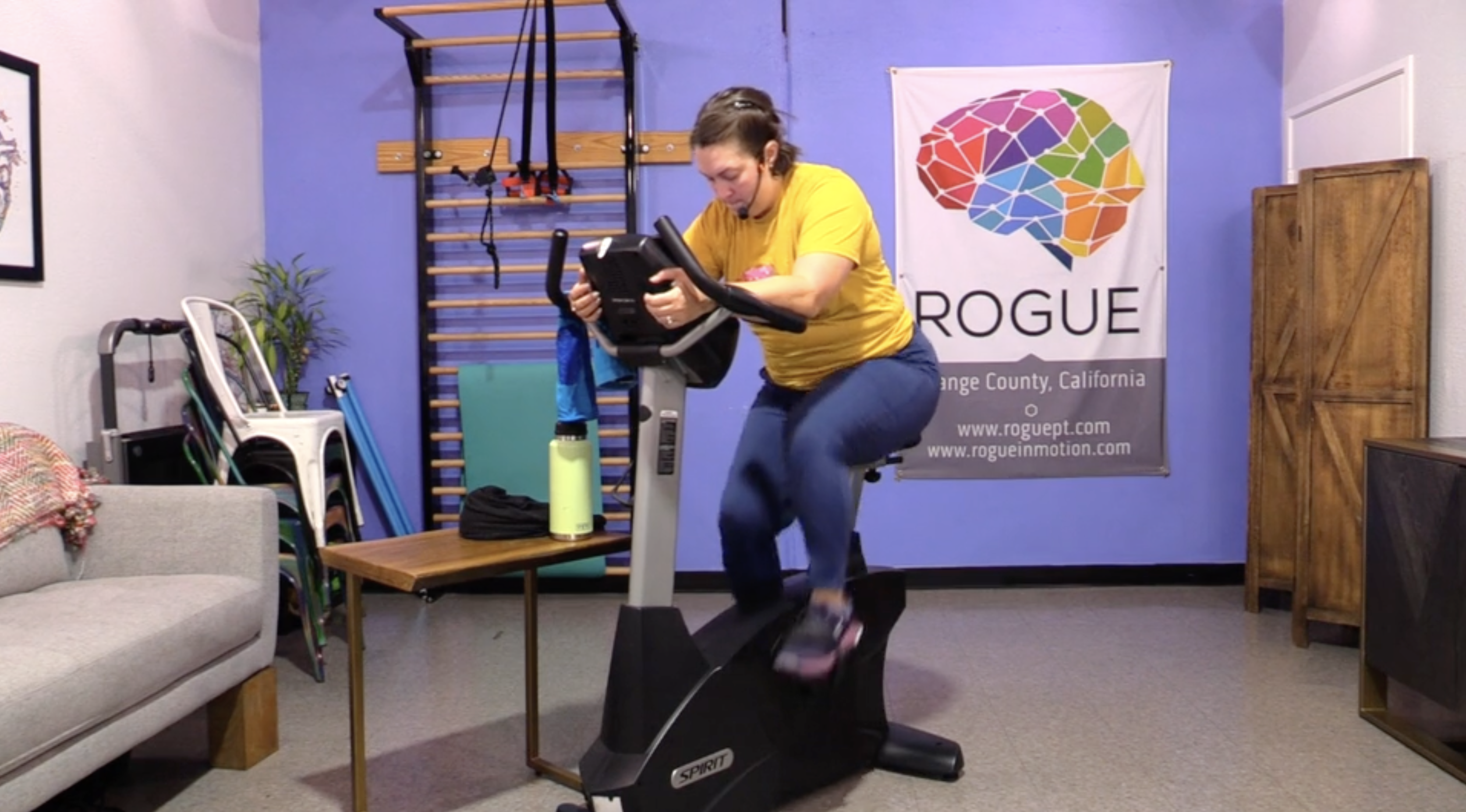 12-15-25 Cardio ~ Monday ~ 40 Minutes of Intervals with Alyx!