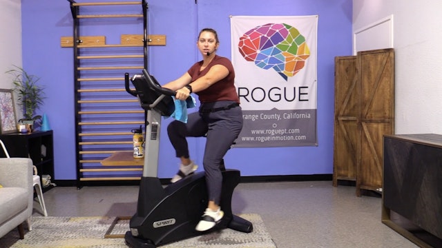 9-22-23 Cardio ~ Friday ~ 30 Minutes of Intervals with Julia!