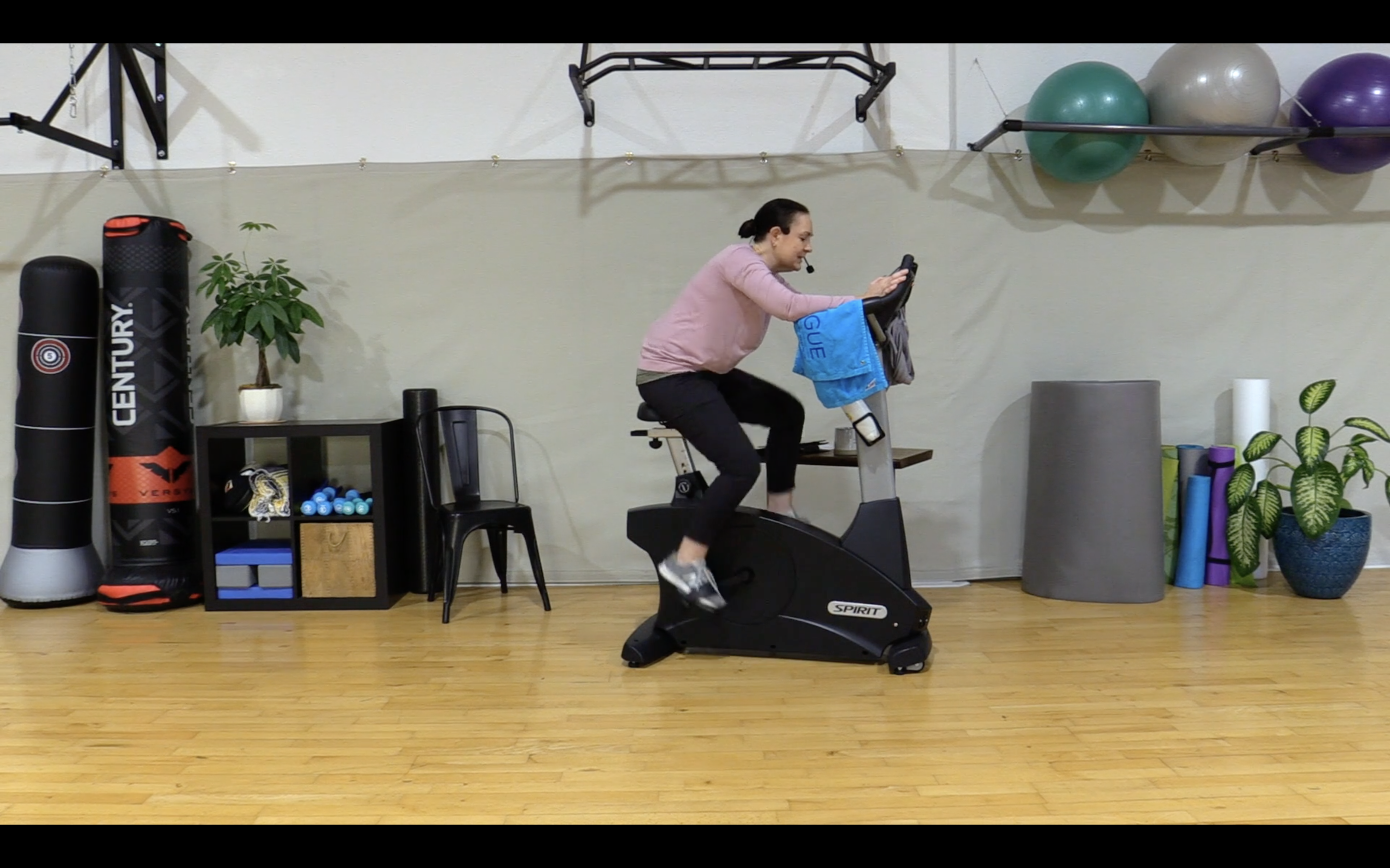 11-13-20 Cardio -- 40 Minutes with Intervals!