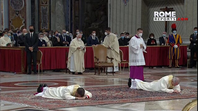 Papa ordena a Guido Marini y pide a o...